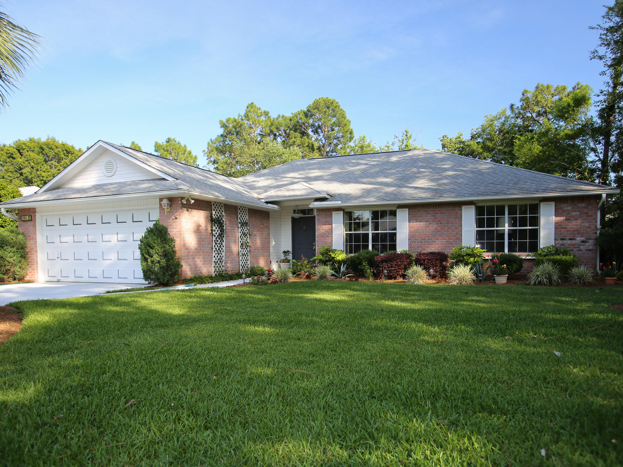 RAINTREE ESTATES - Residential