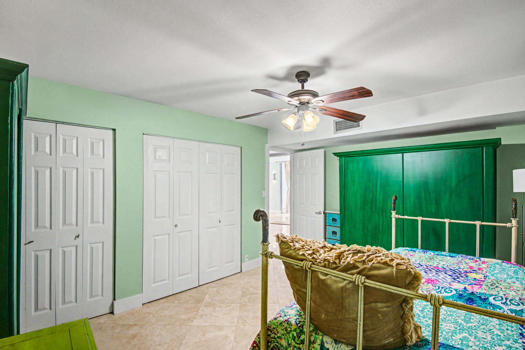 DOLPHIN POINT CONDO - Residential