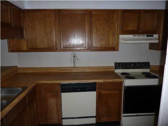 NEW WALTON VILLAGE - Residential Lease