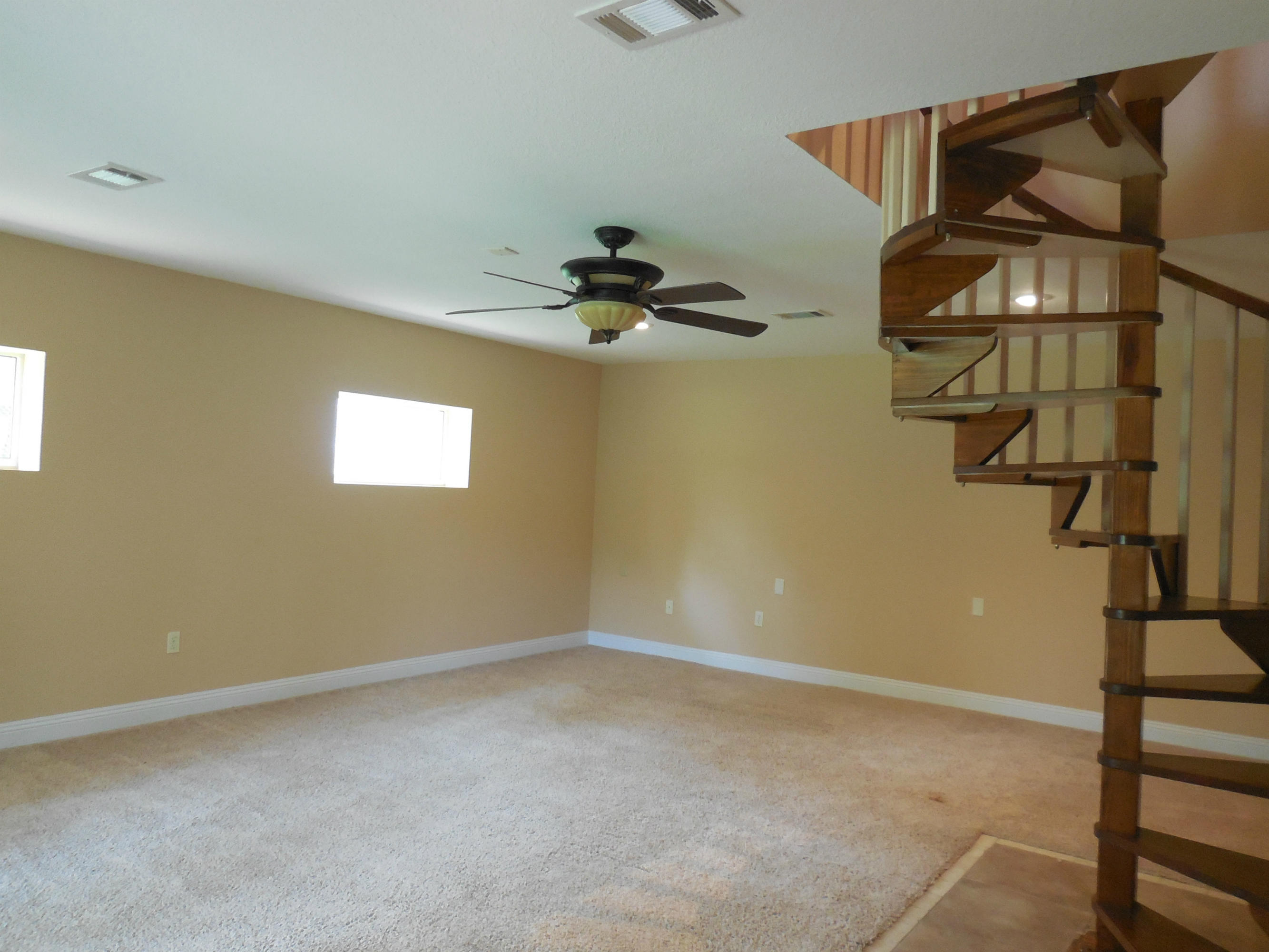 SPRING HOLLOW ESTATES - Residential