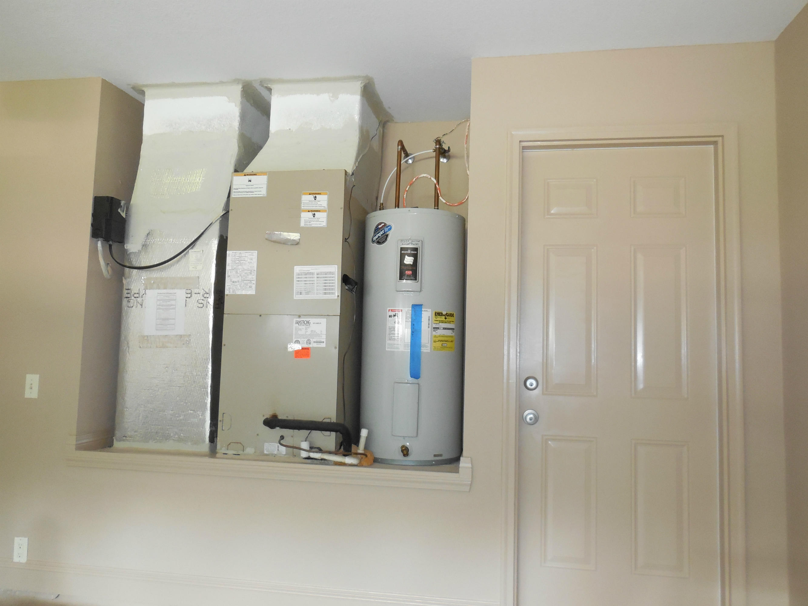 SPRING HOLLOW ESTATES - Residential