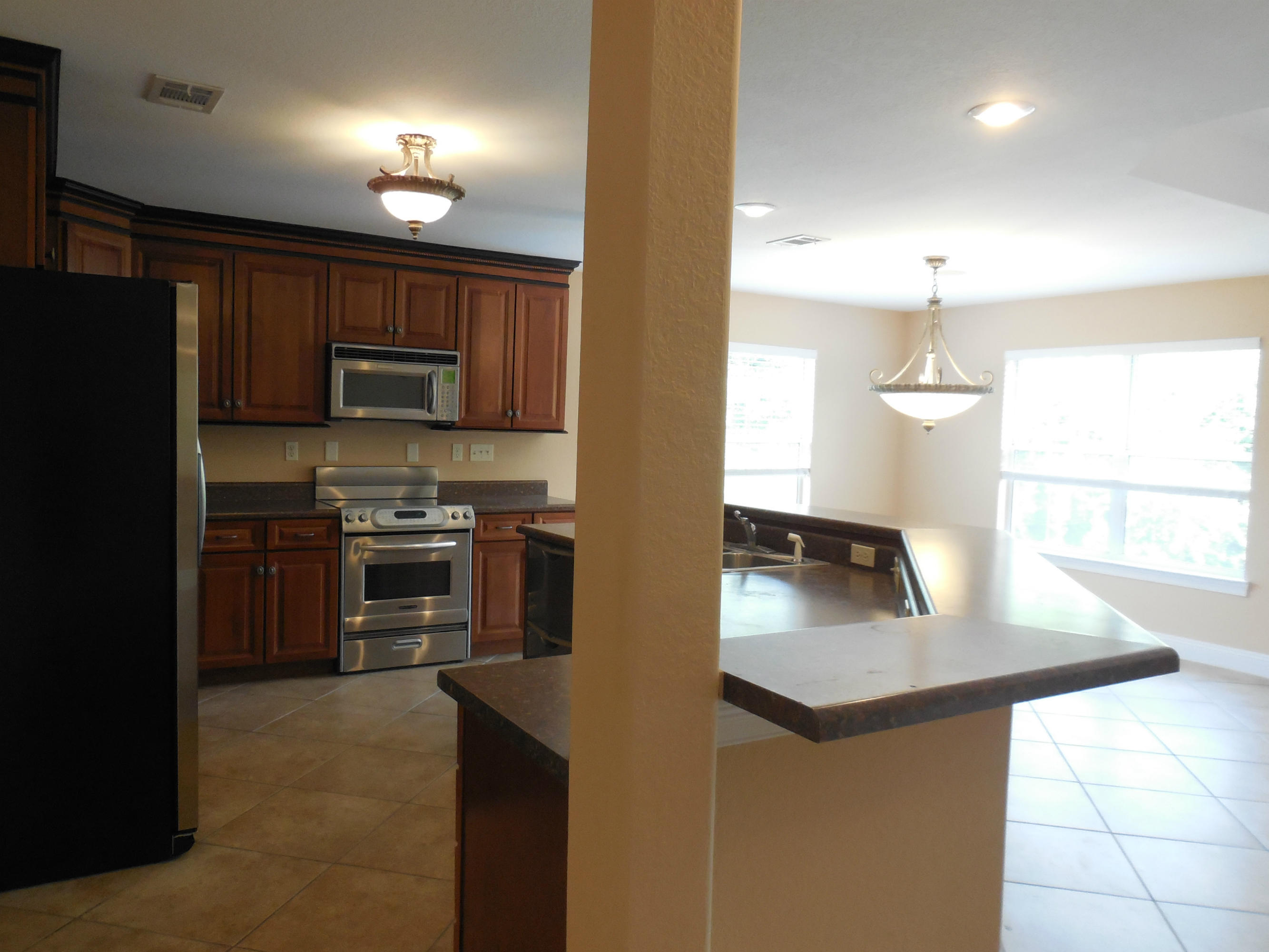 SPRING HOLLOW ESTATES - Residential