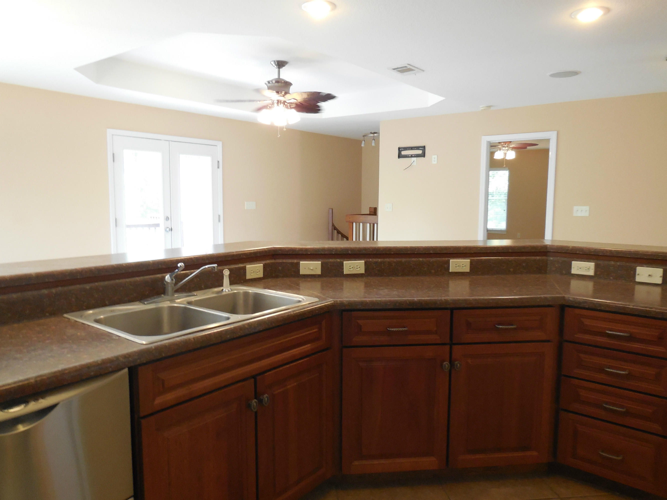 SPRING HOLLOW ESTATES - Residential