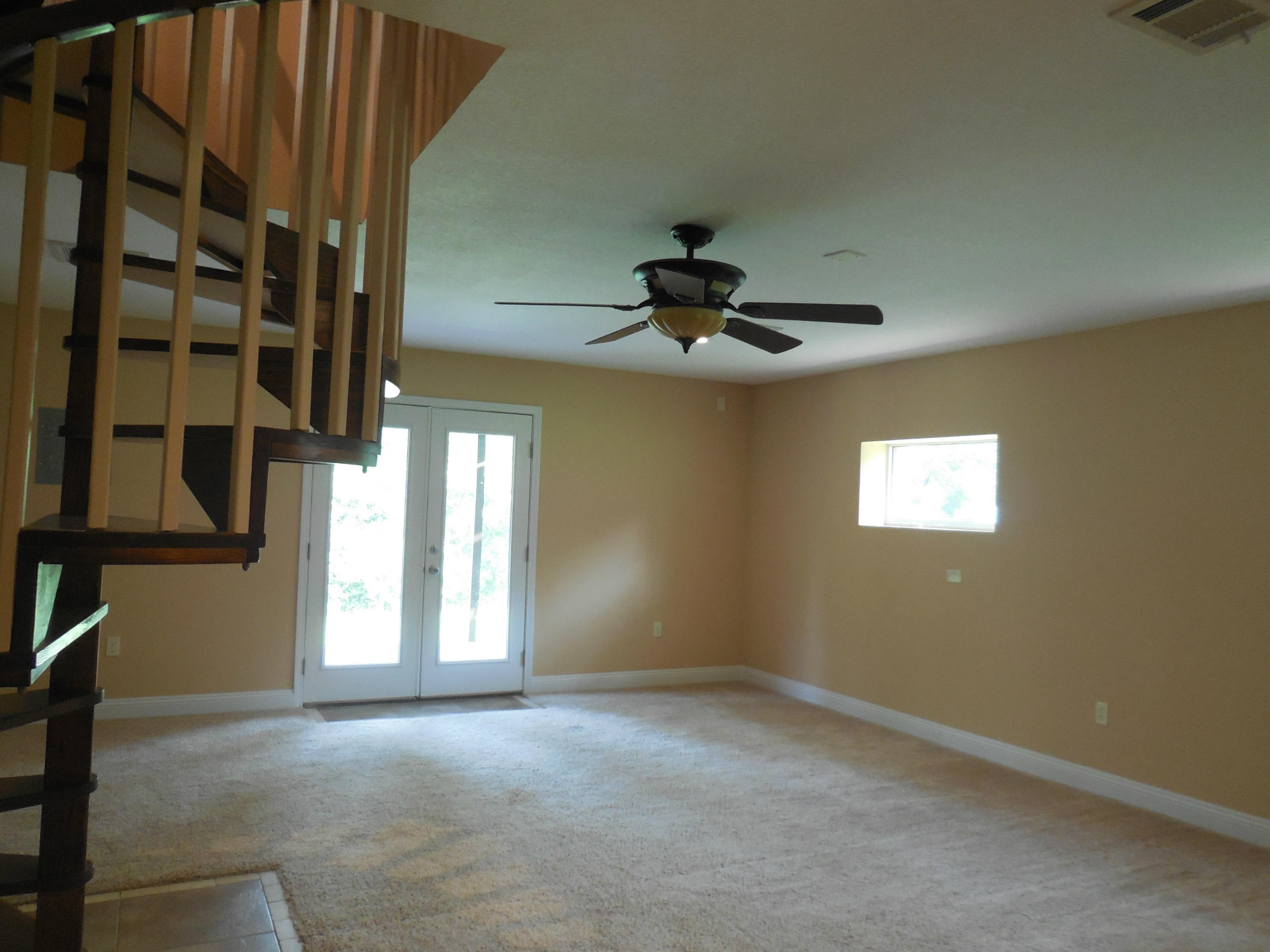 SPRING HOLLOW ESTATES - Residential