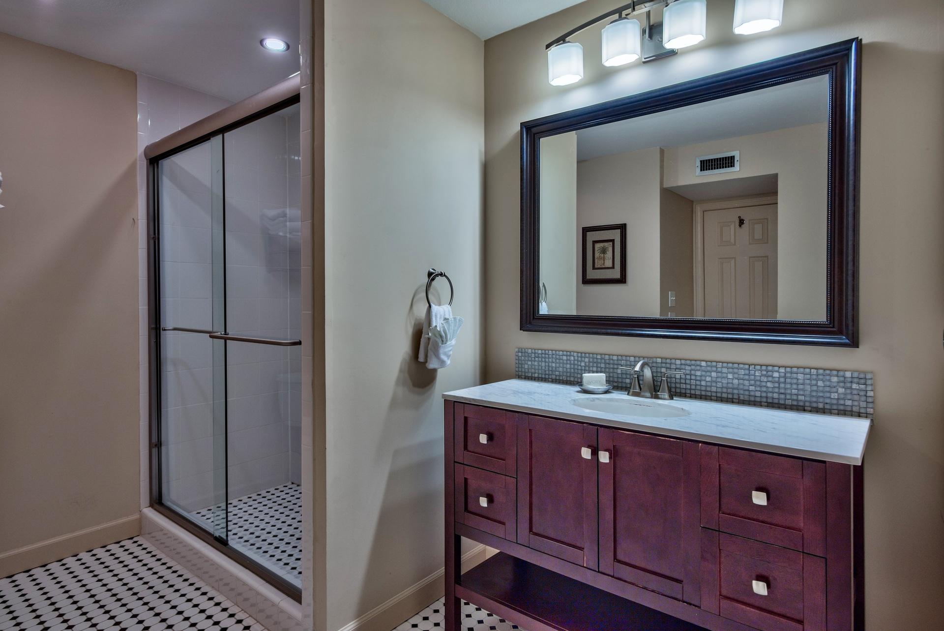 BLUE MOUNTAIN BEACH - Residential