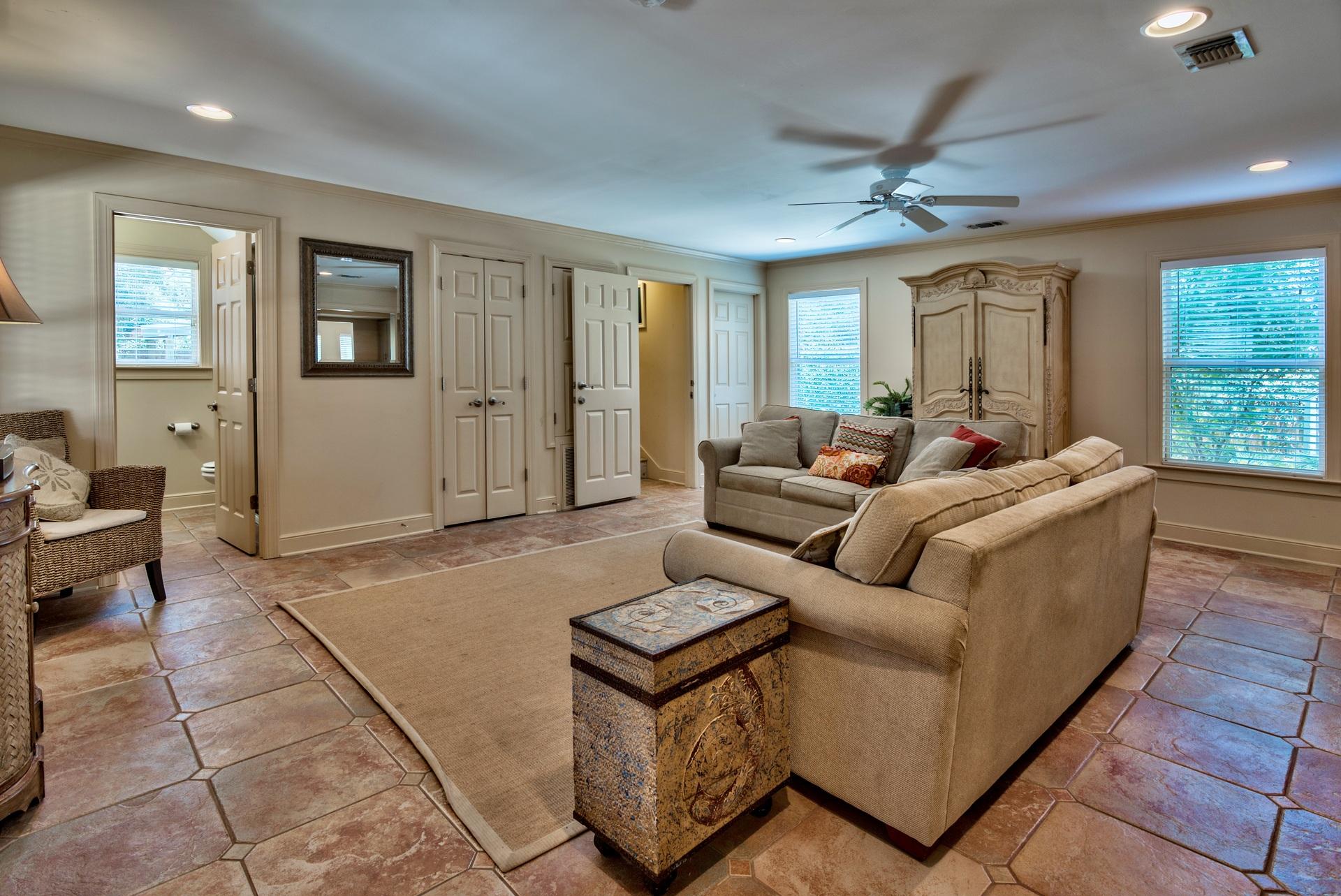 BLUE MOUNTAIN BEACH - Residential