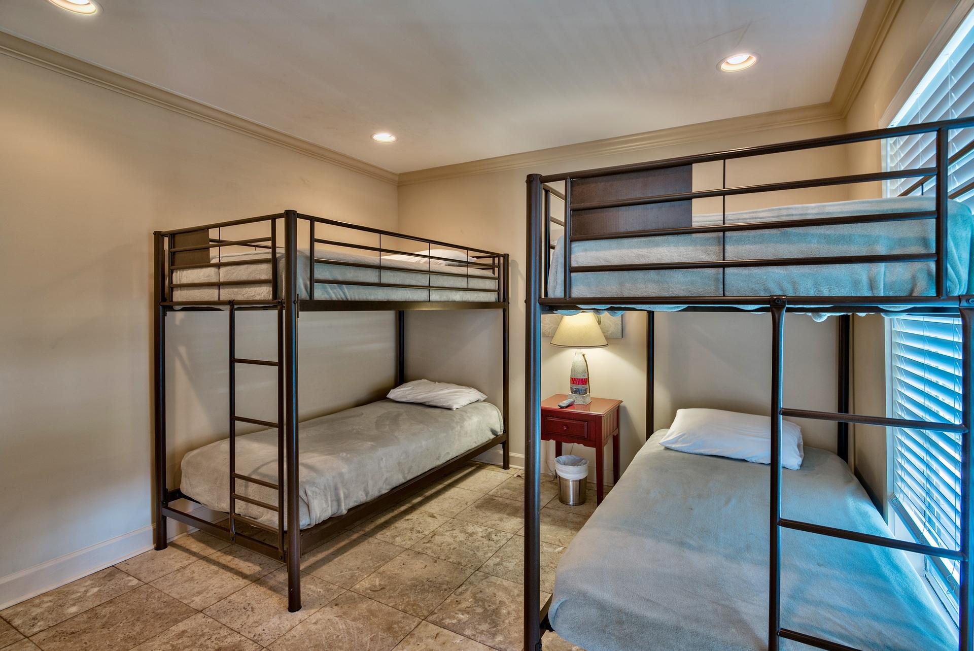 BLUE MOUNTAIN BEACH - Residential