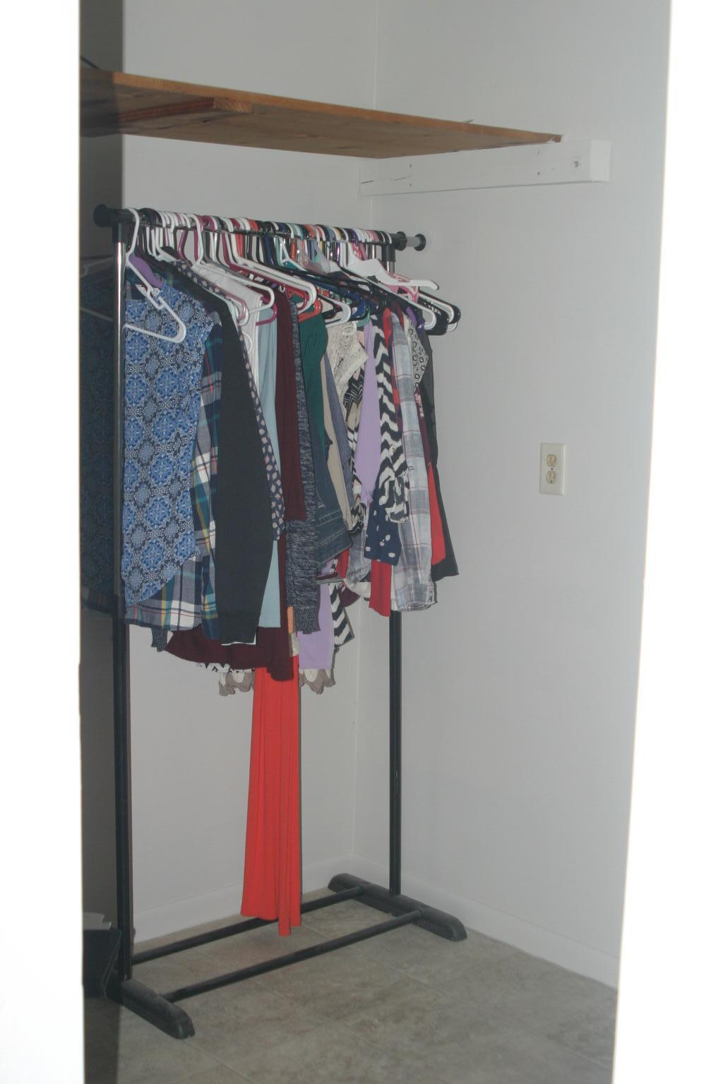 PINECREST HILLS - Residential