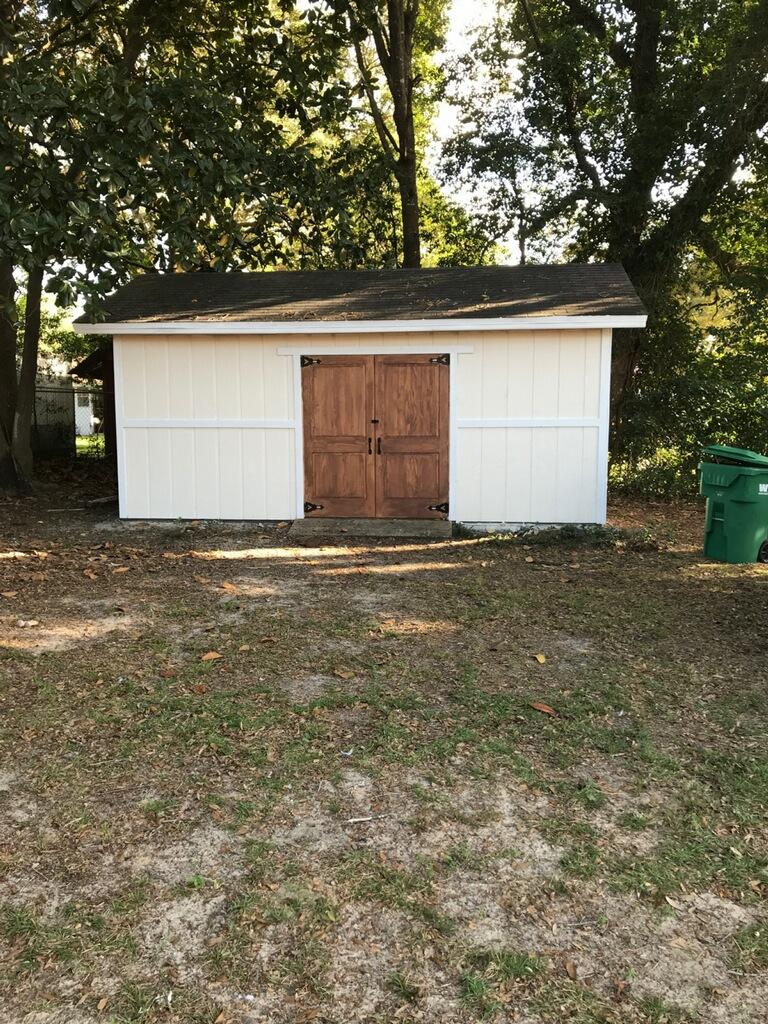 PINECREST HILLS - Residential