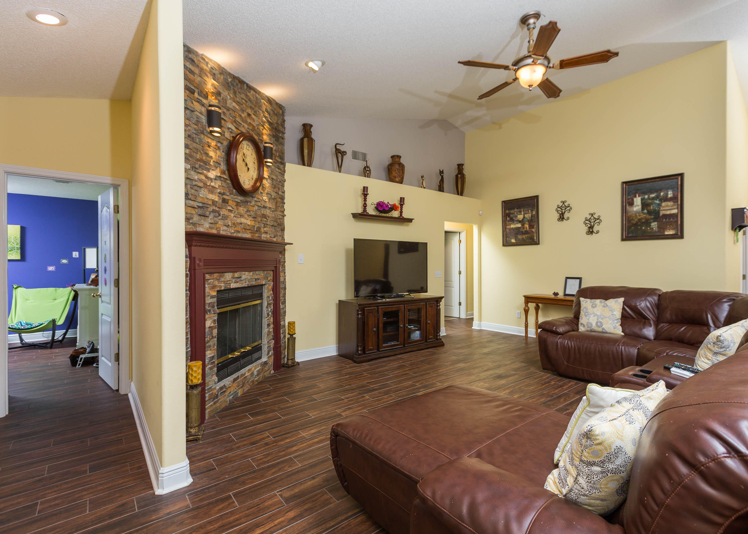 FOX VALLEY - Residential