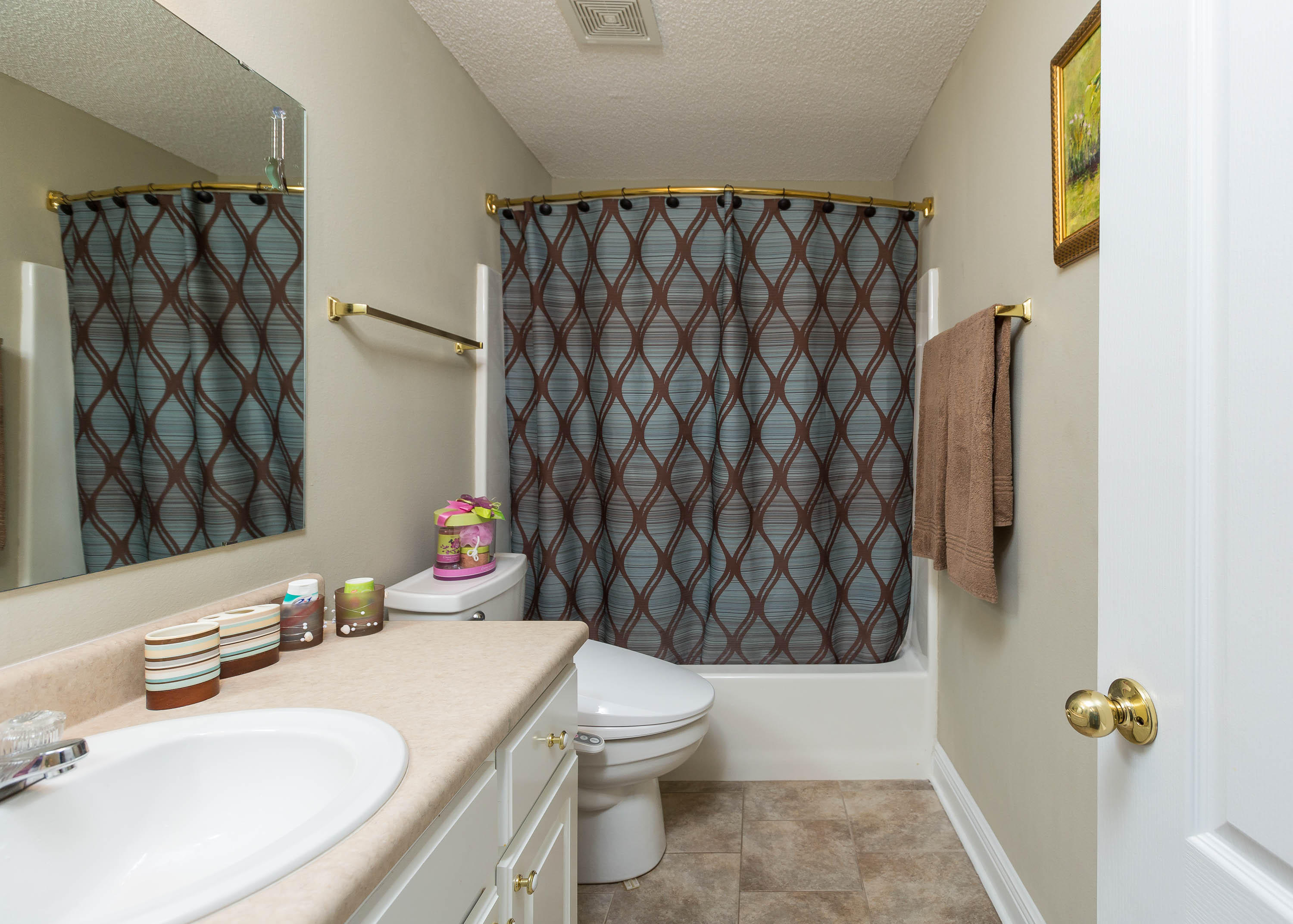 FOX VALLEY - Residential