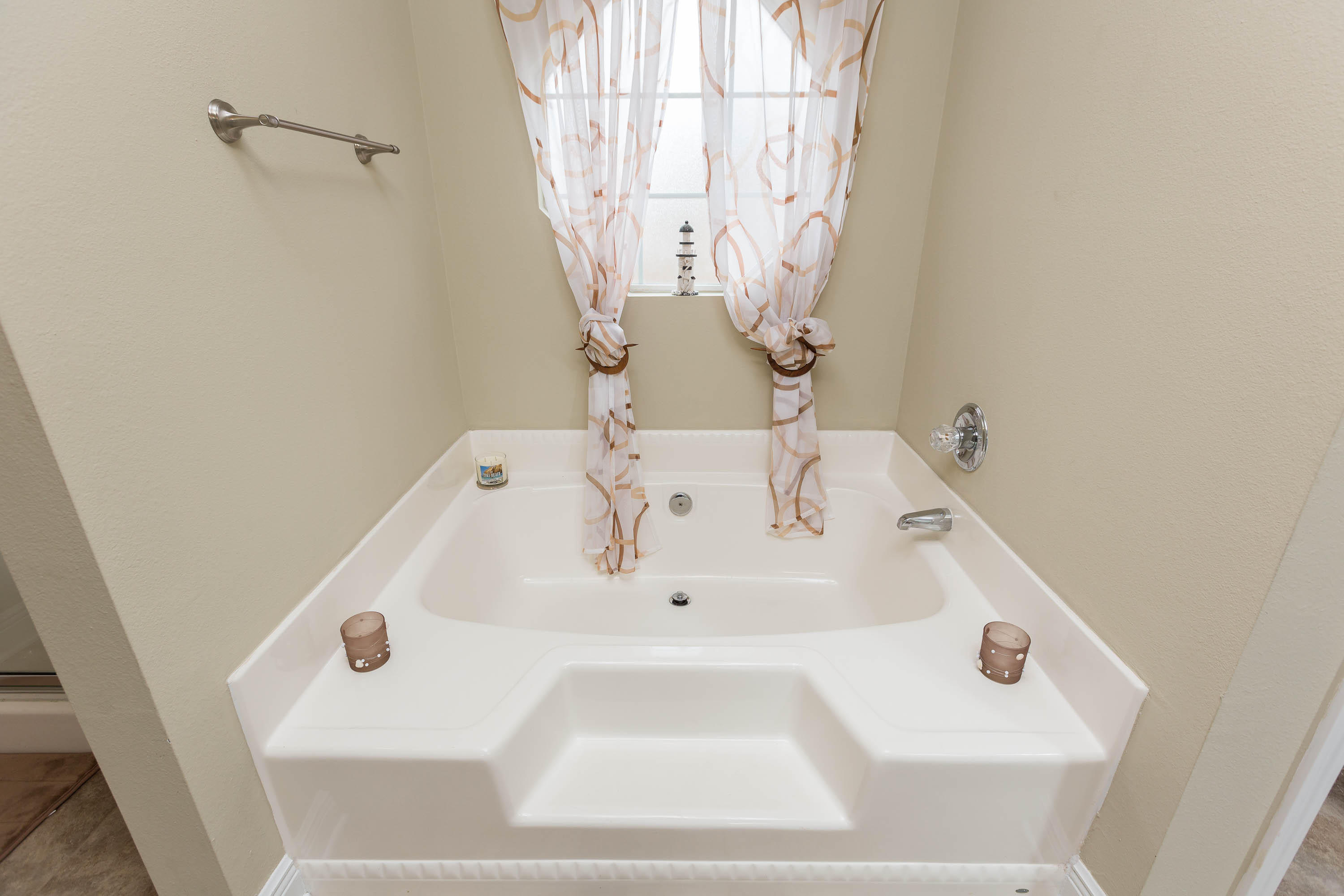 FOX VALLEY - Residential