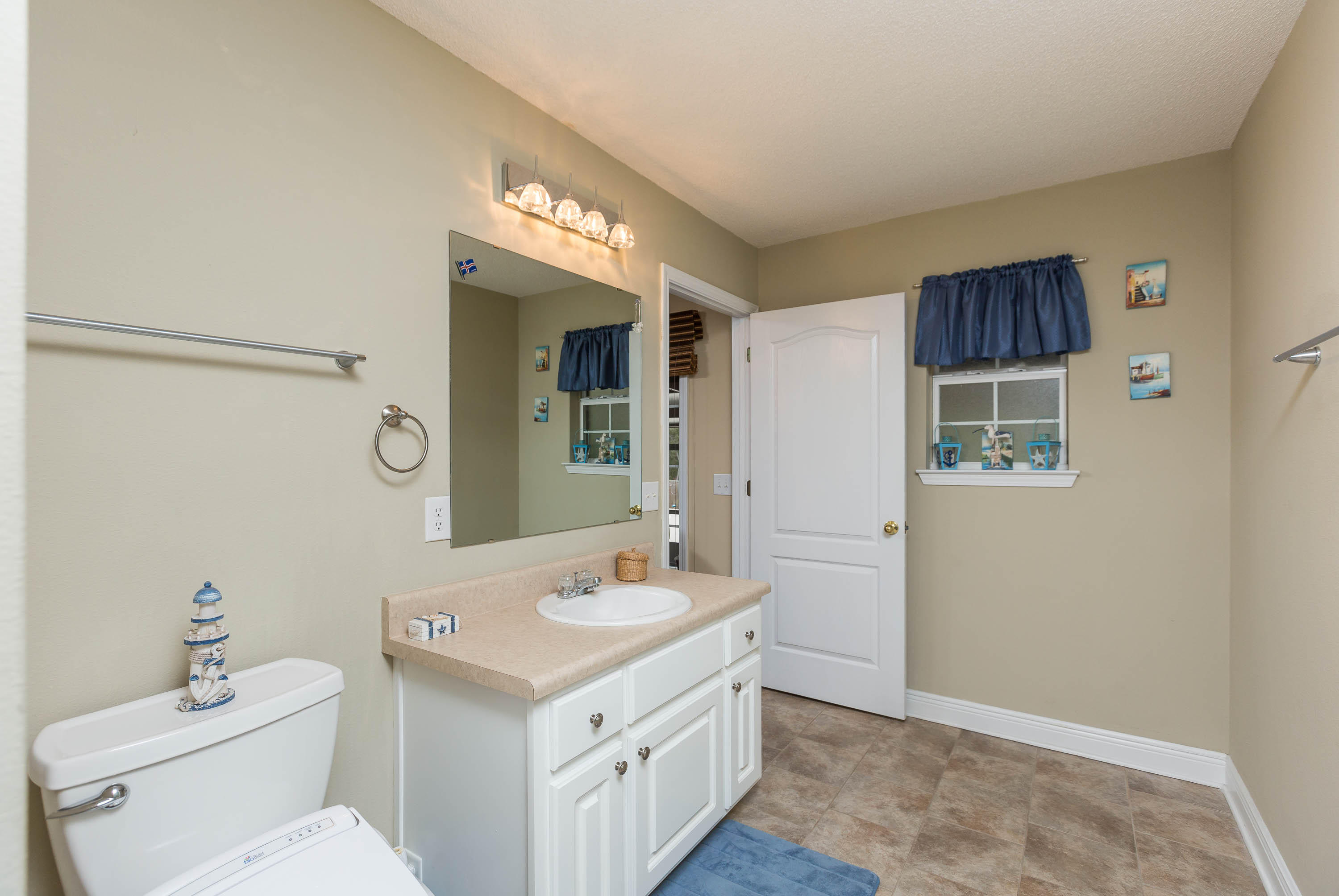 FOX VALLEY - Residential