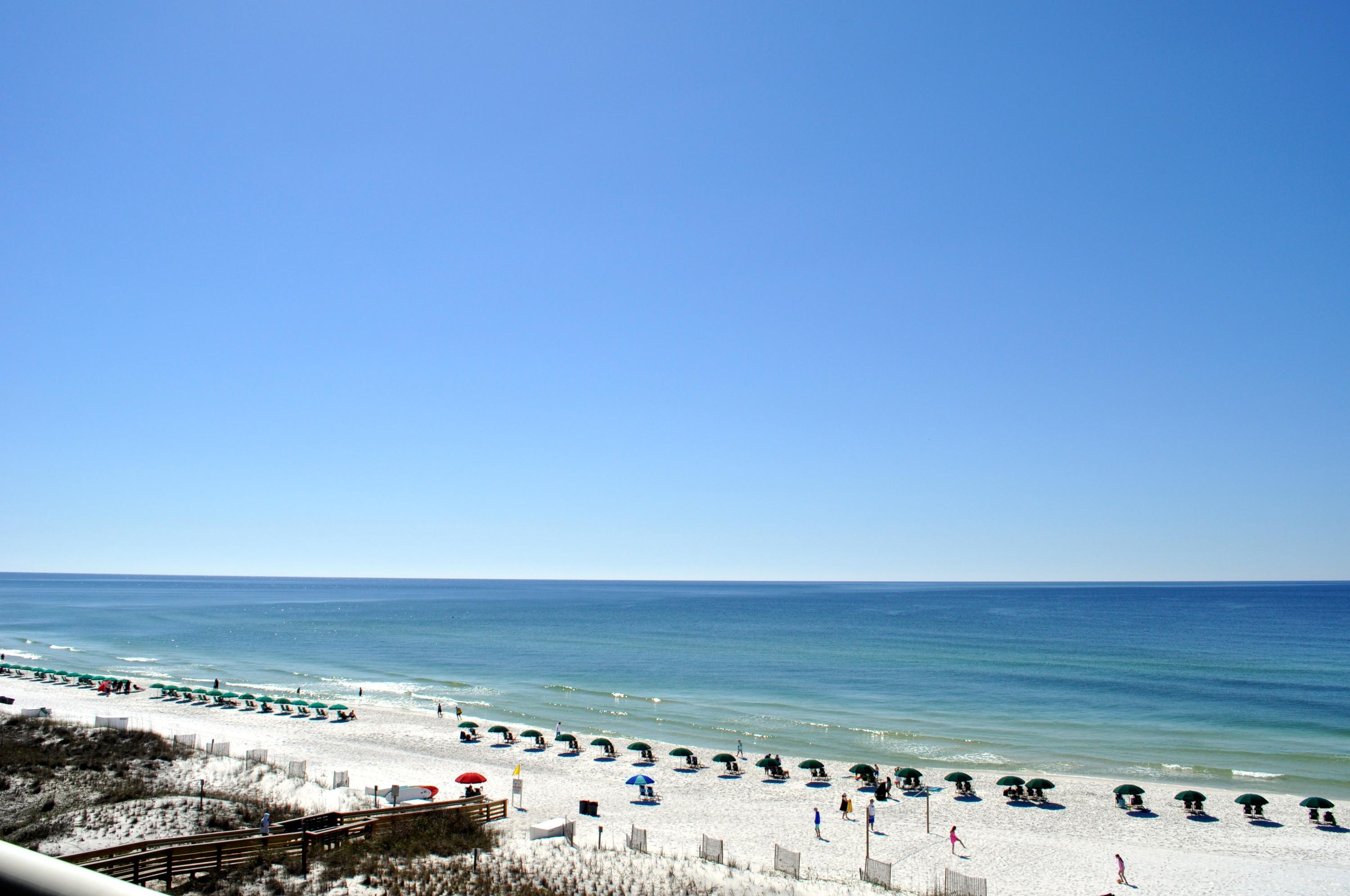 GULF FRONT UNIT at Waters Edge!! LOCATION! Well maintained, non rental unit! This unit offers 2 bedrooms with a BUNK ROOM and 2 bathrooms! Come enjoy panoramic views of the gulf from your balcony accessible from the master bedroom and living room. This unit also offers a breakfast bar, tile flooring throughout the main living areas, and laundry room. Waters Edge offers 410' of white sandy beaches, a beachside swimming pool, beach walk over, work out facilities, BBQ Grills, and gazebo! Come make unit 509 at Waters Edge your vacation home today!