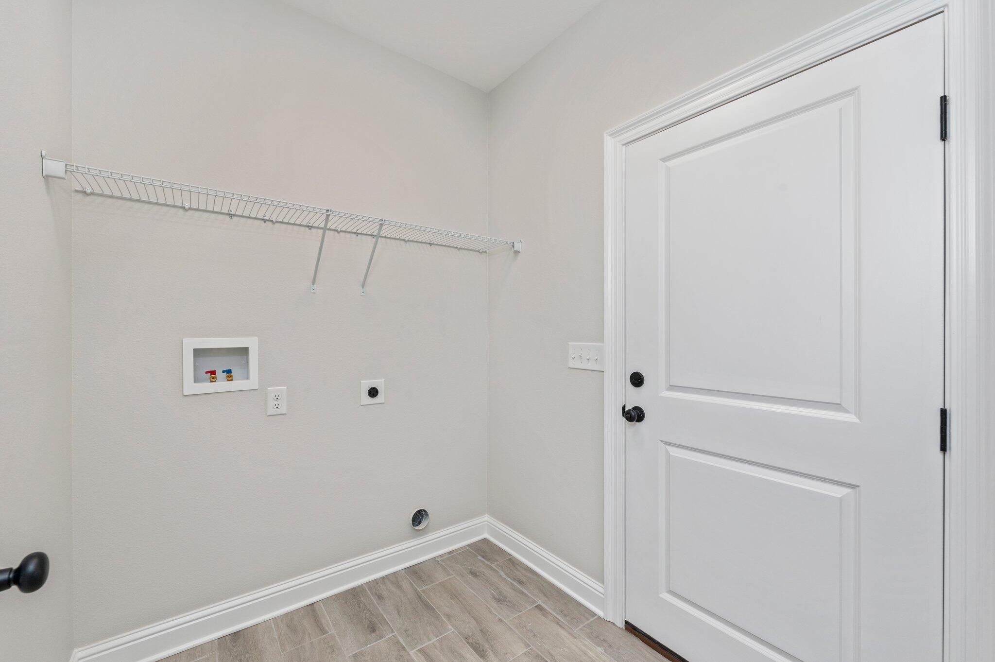 DIXON S/D - Residential Lease