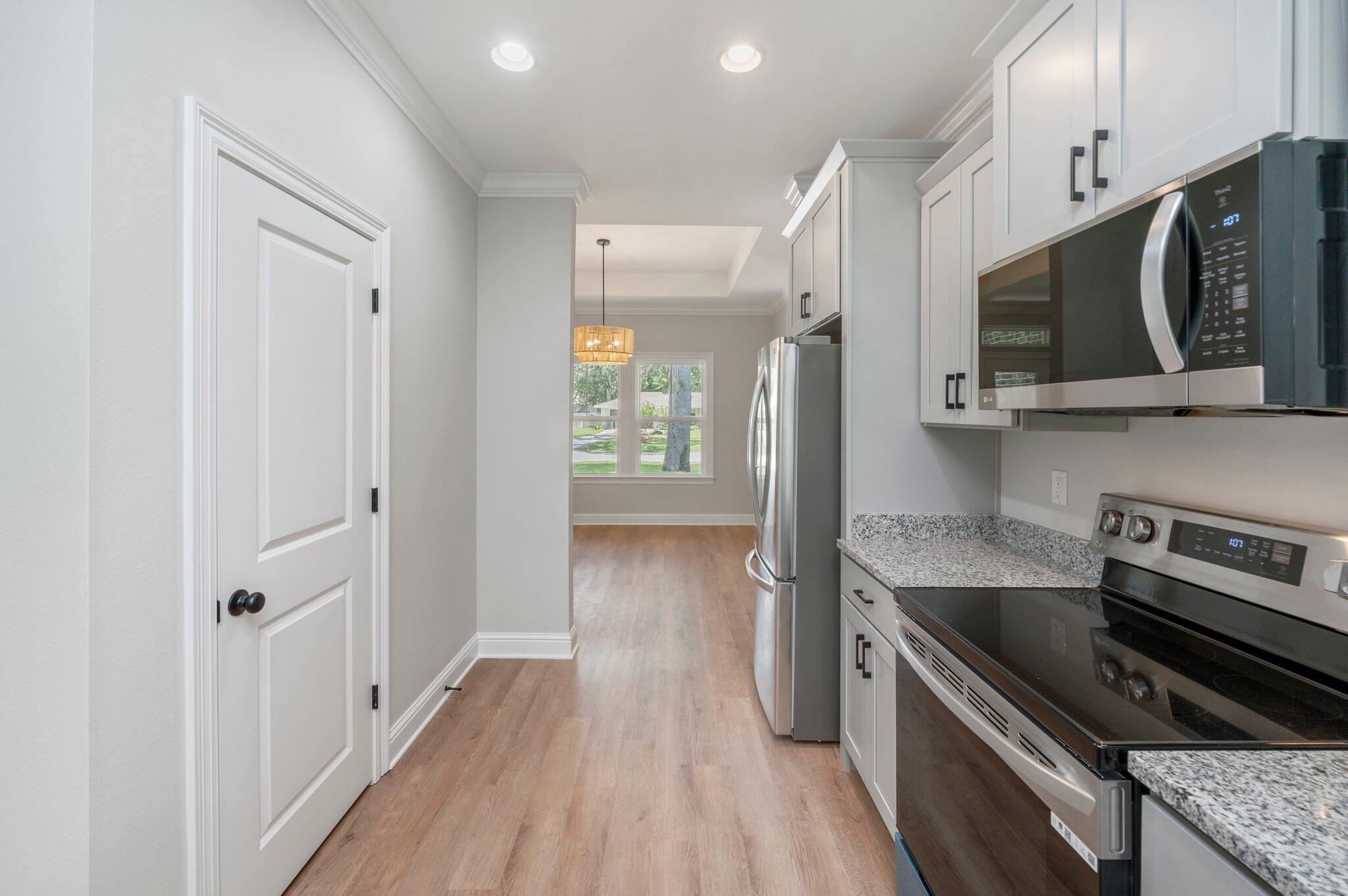 DIXON S/D - Residential Lease