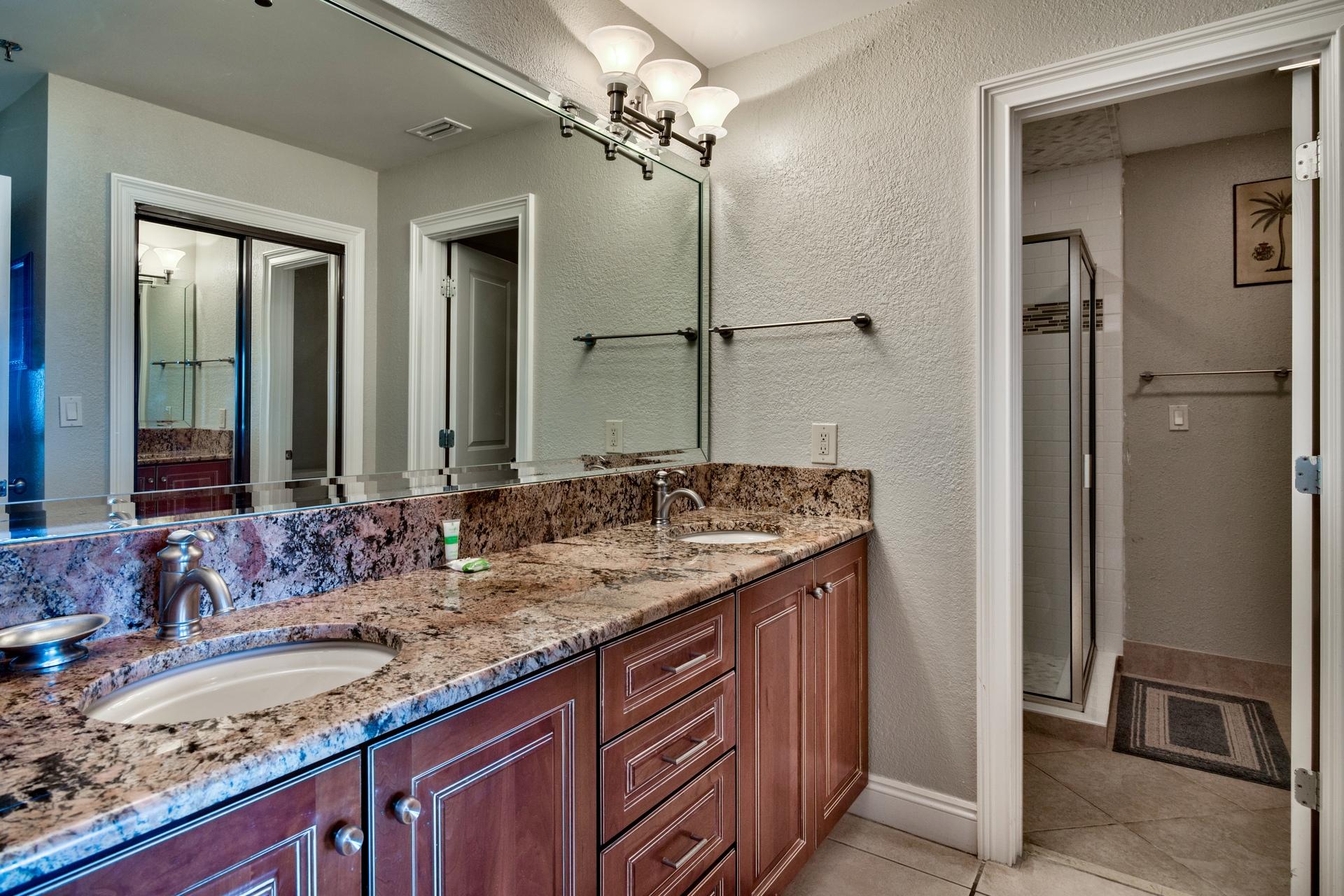 TOPS'L BEACH MANOR - Residential