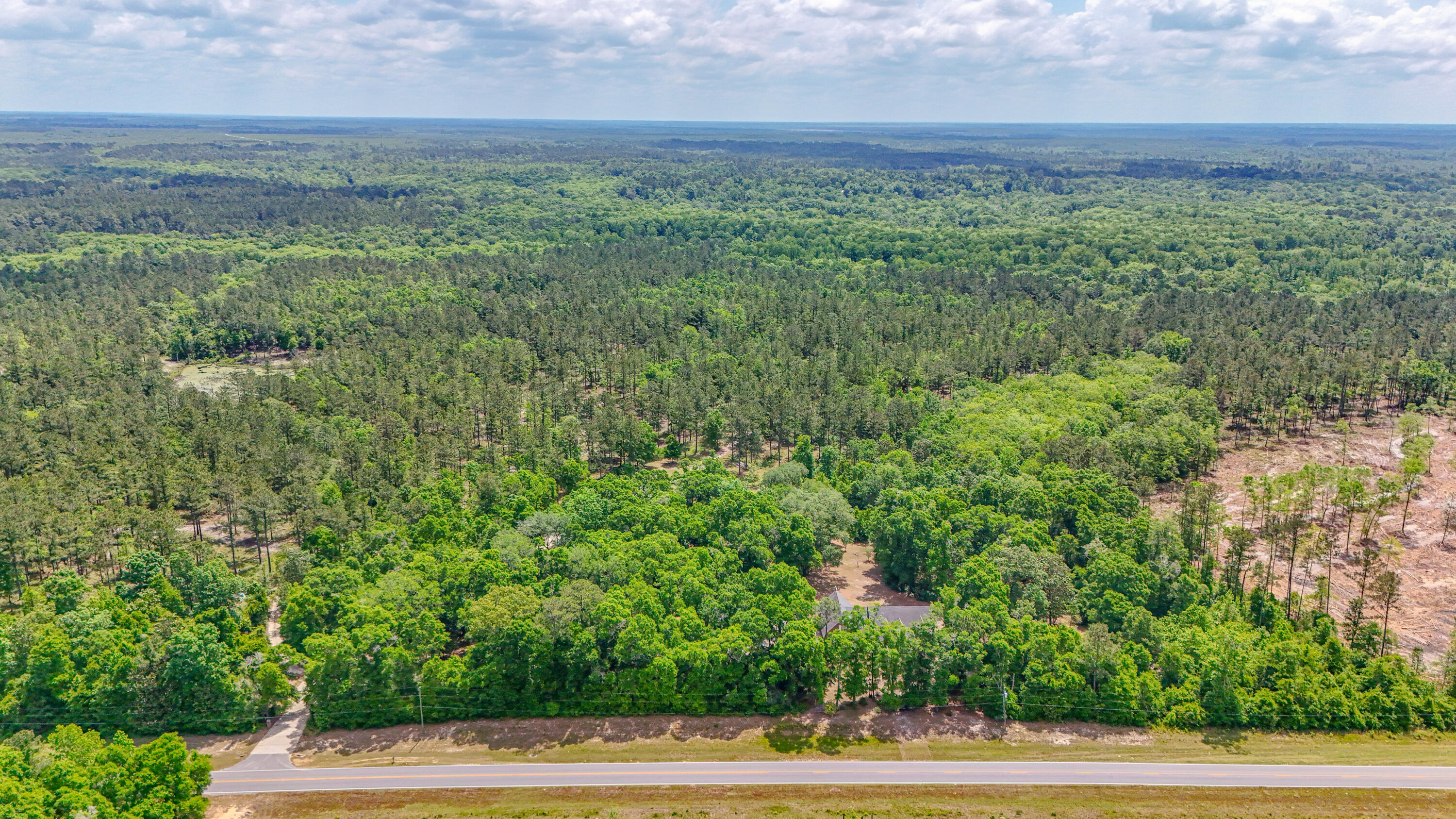 NO RECORDED SUBDIVISION - Residential