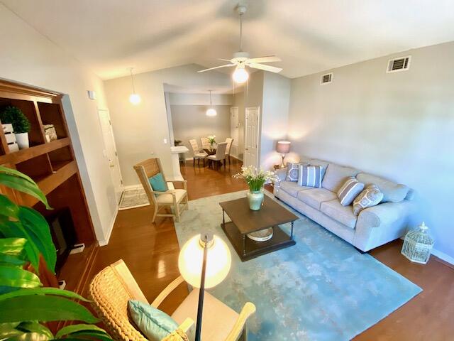 THE OAKS AT NICEVILLE - Residential