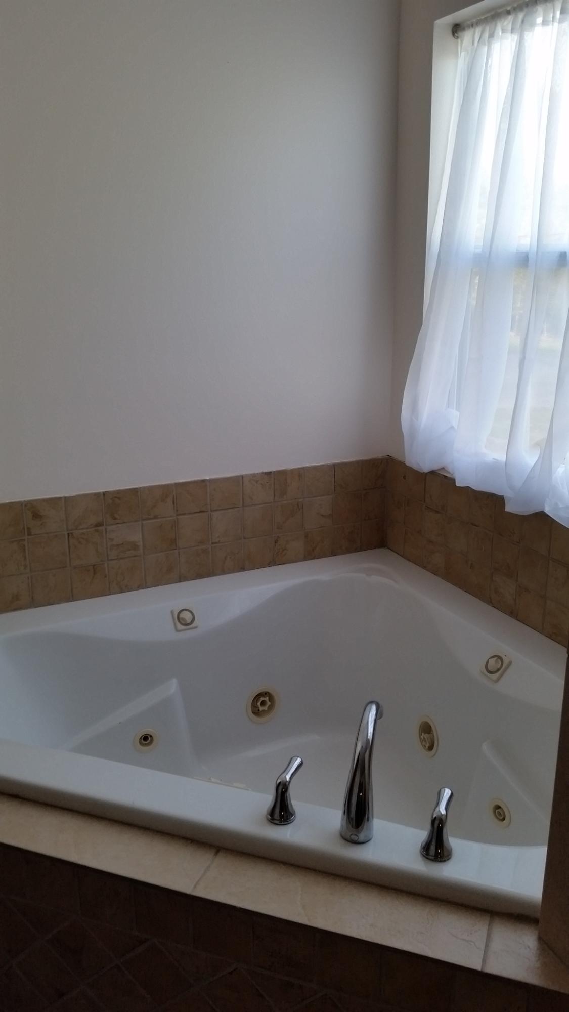 VALPARAISO PINECREST 6 - Residential