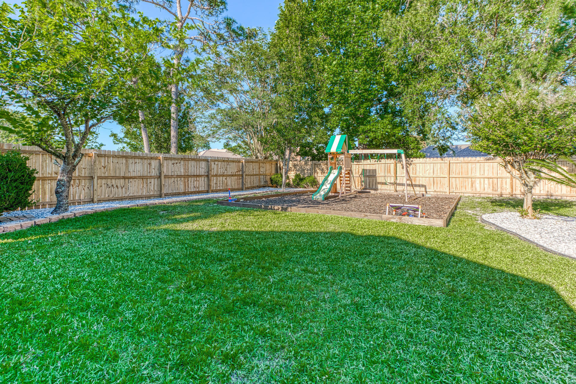 RAINTREE ESTATES - Residential