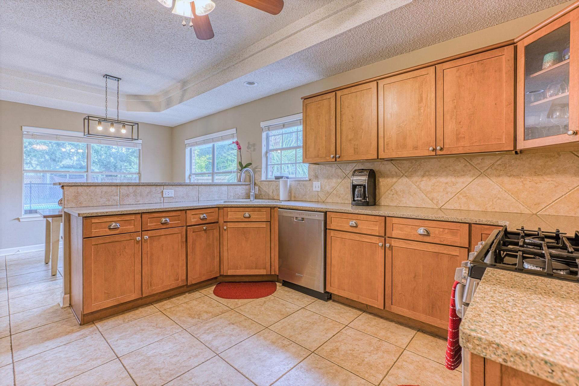 RAINTREE ESTATES - Residential