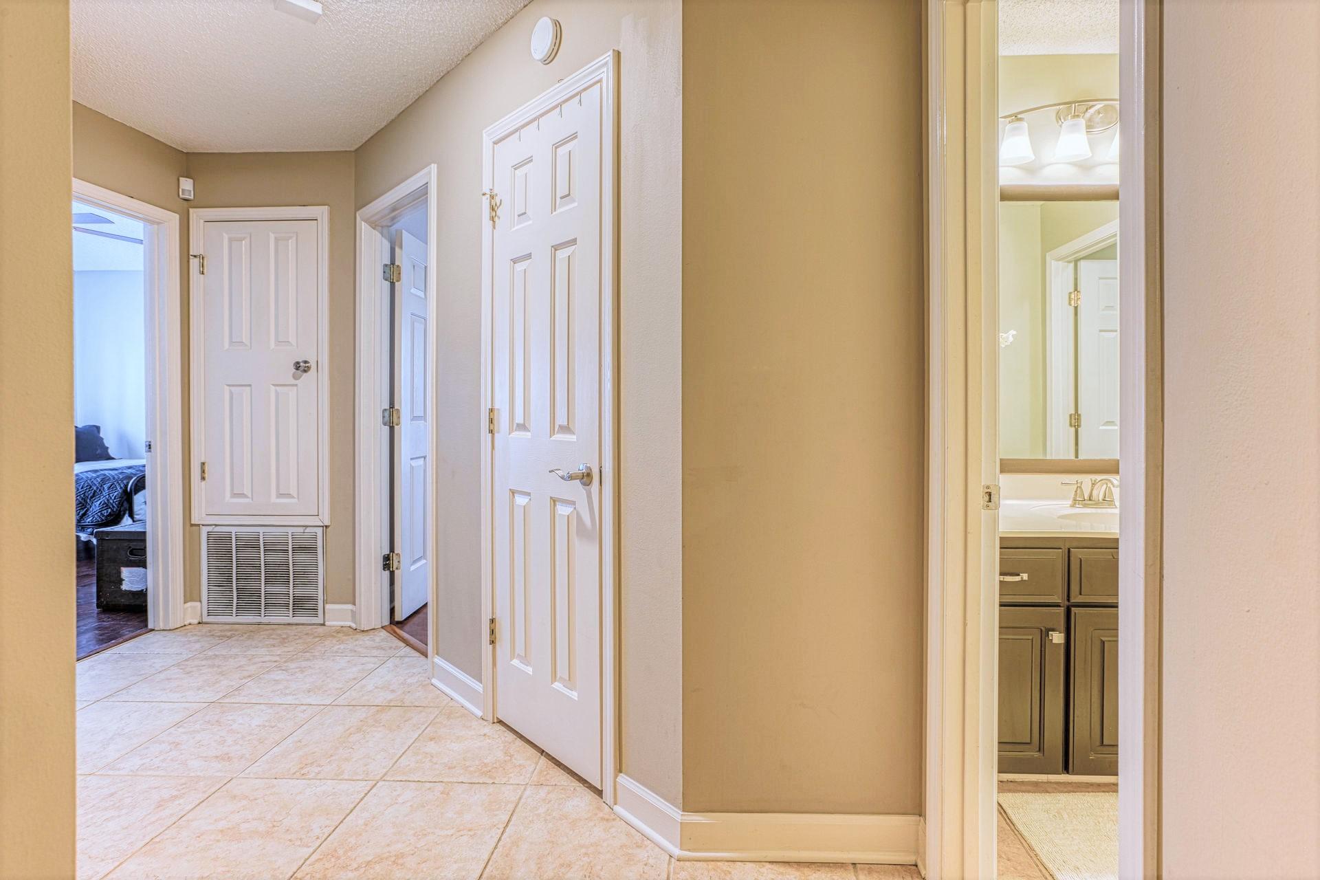 RAINTREE ESTATES - Residential