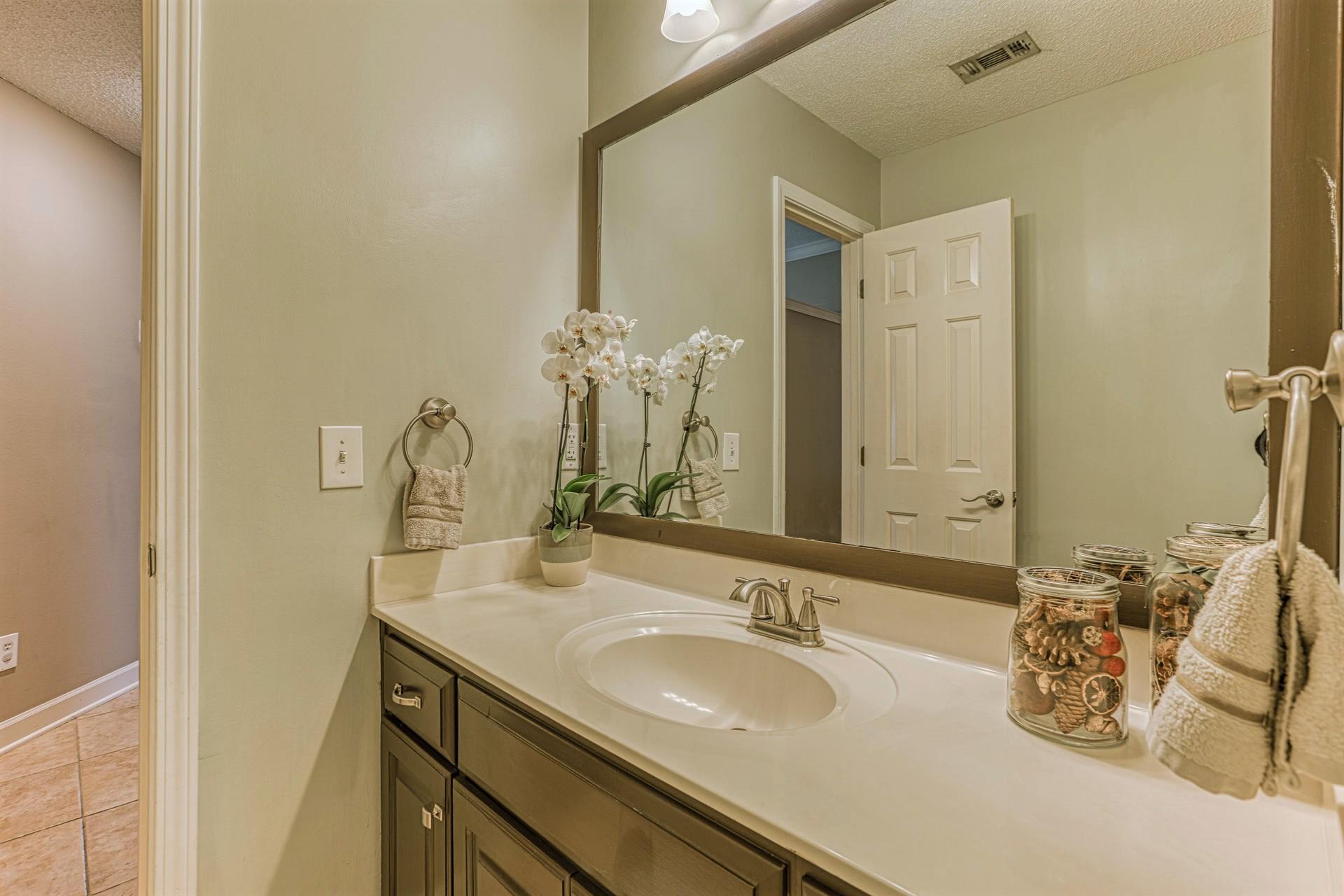 RAINTREE ESTATES - Residential