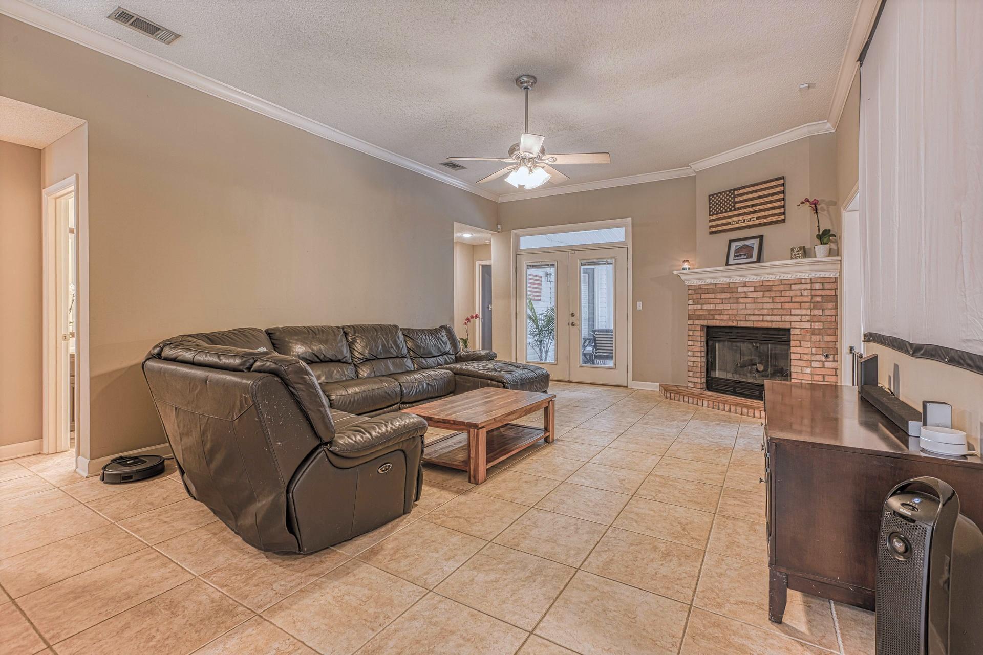 RAINTREE ESTATES - Residential