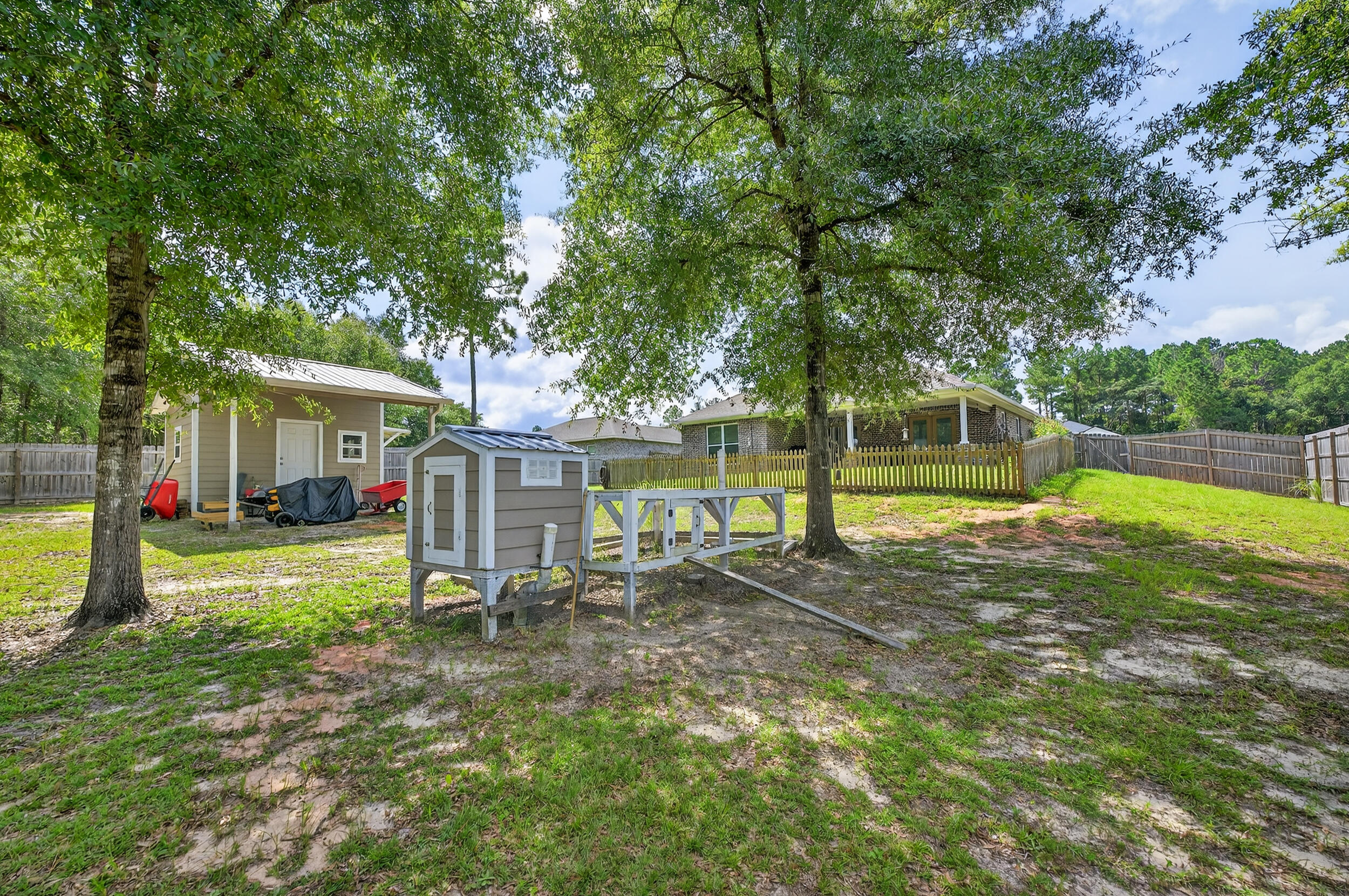 MAJESTIC OAKS VINEYARD - Residential