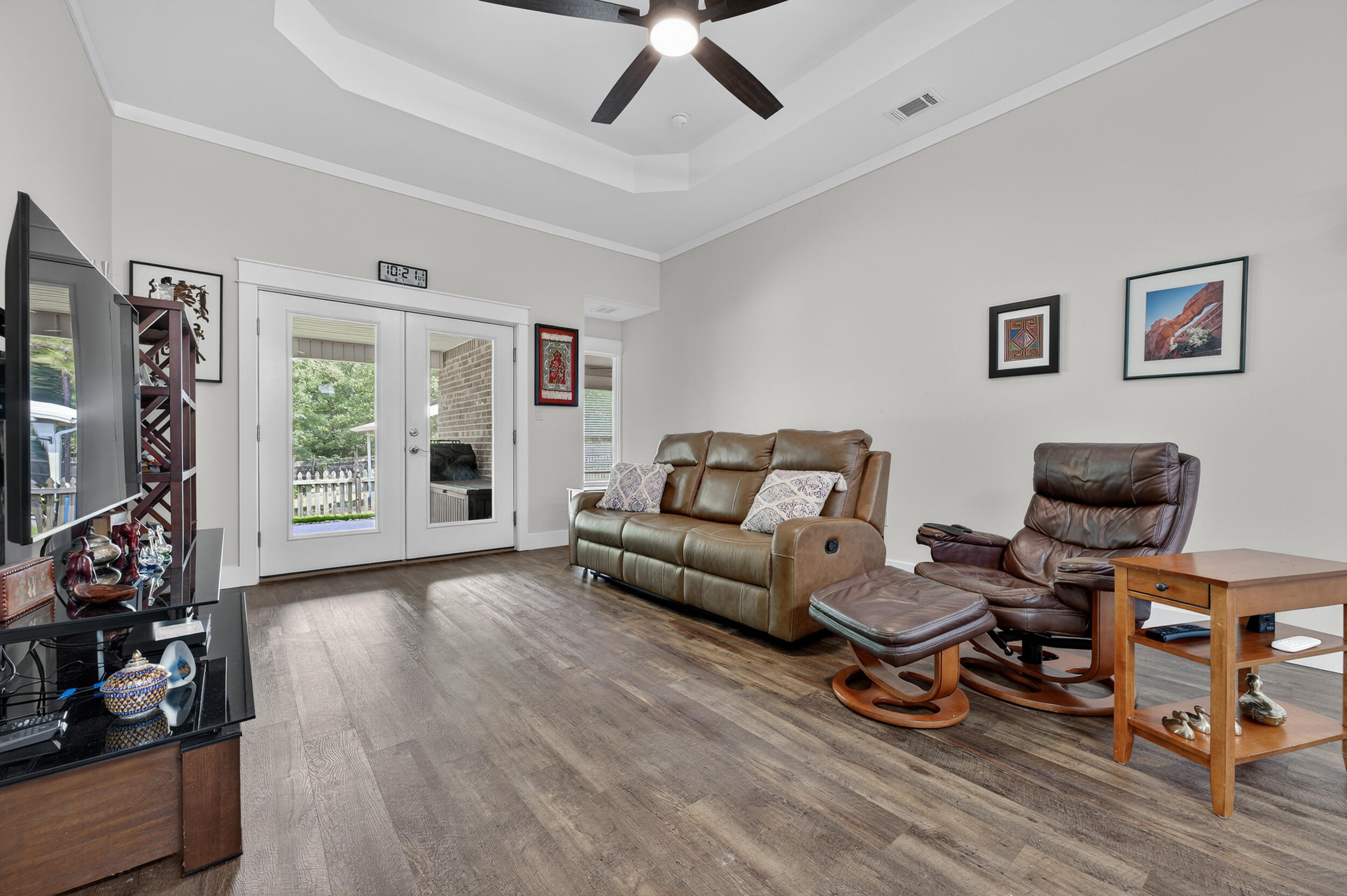 MAJESTIC OAKS VINEYARD - Residential