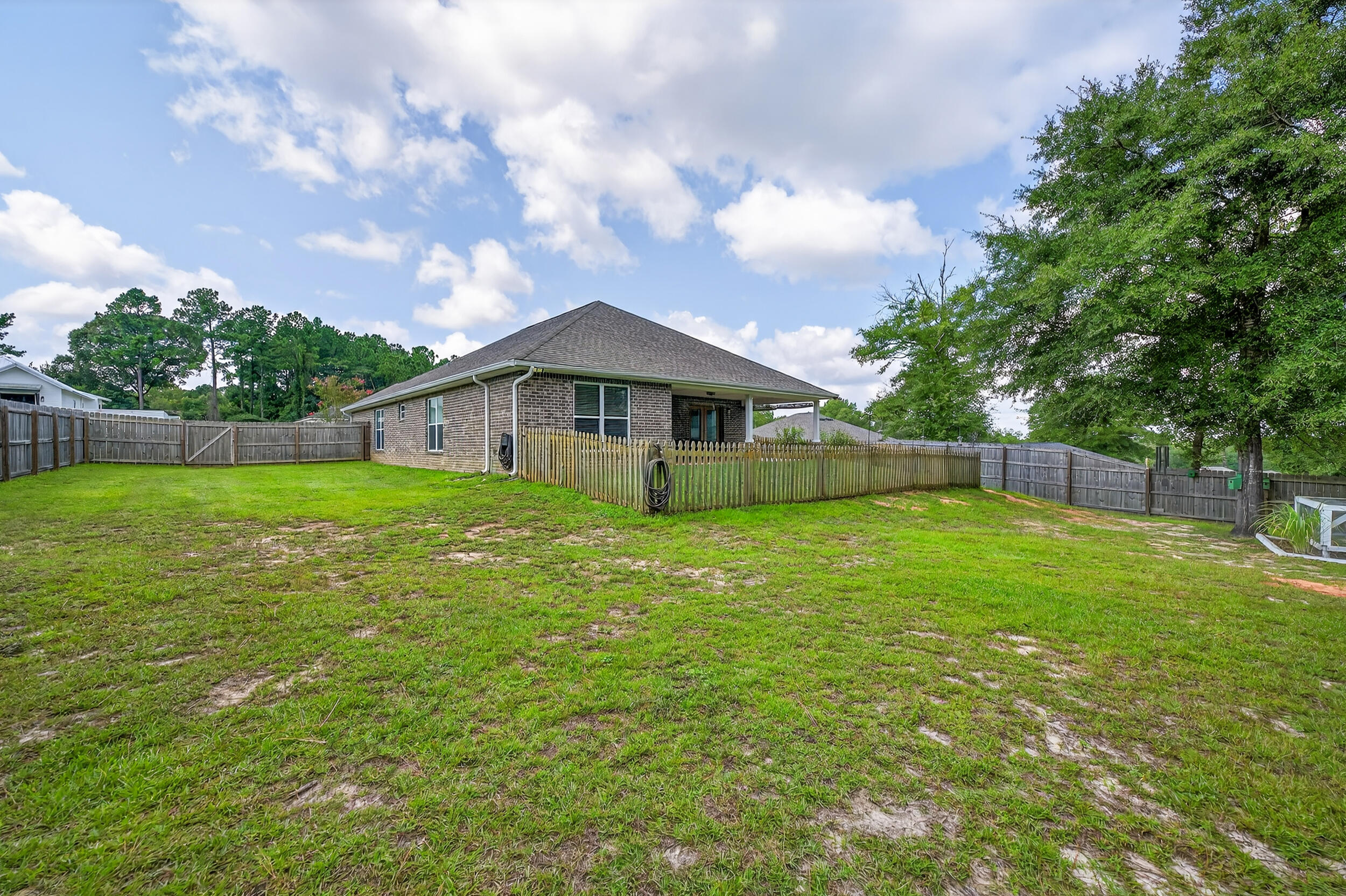 MAJESTIC OAKS VINEYARD - Residential