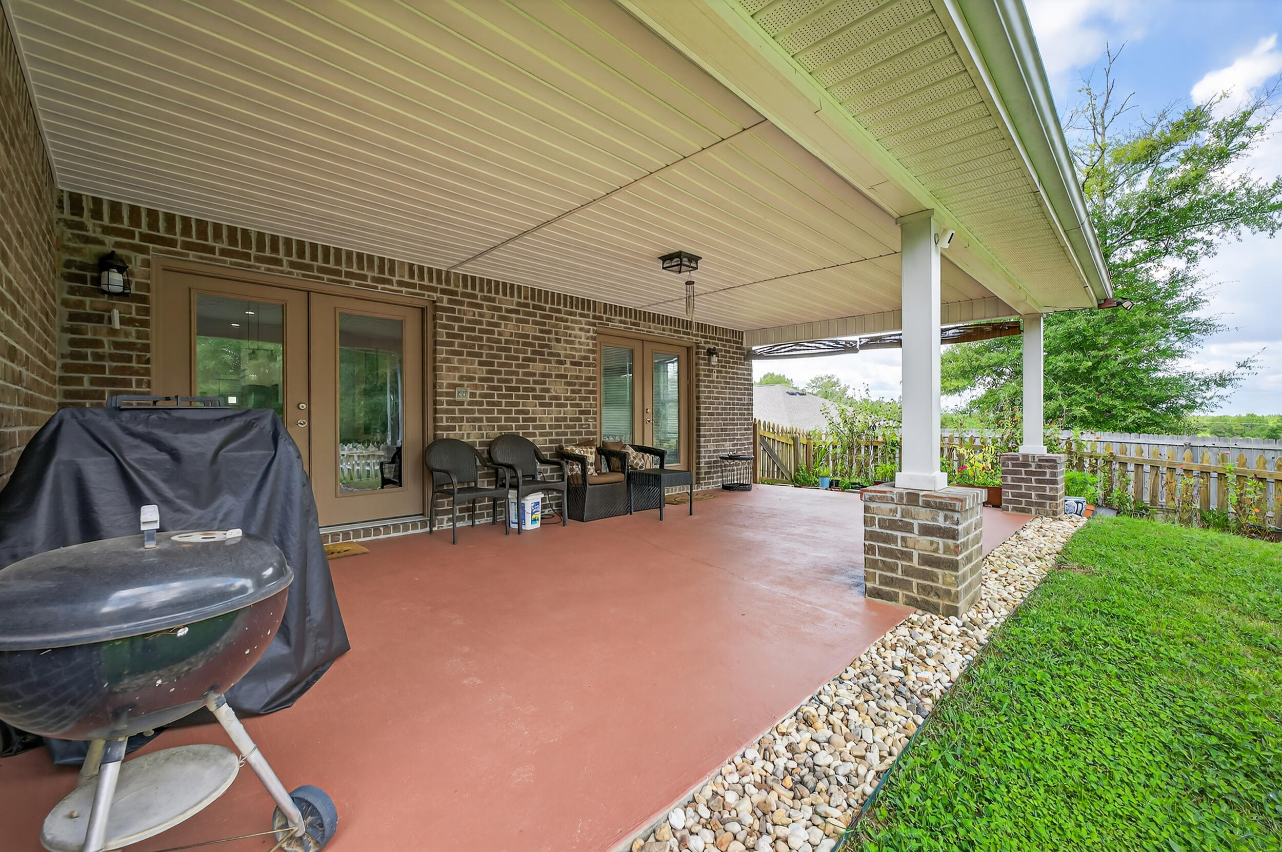 MAJESTIC OAKS VINEYARD - Residential