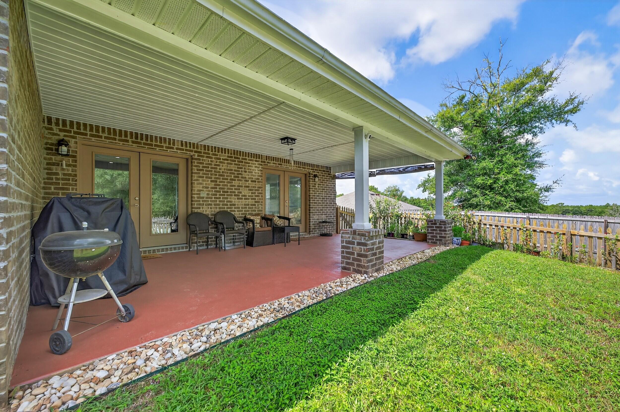 MAJESTIC OAKS VINEYARD - Residential