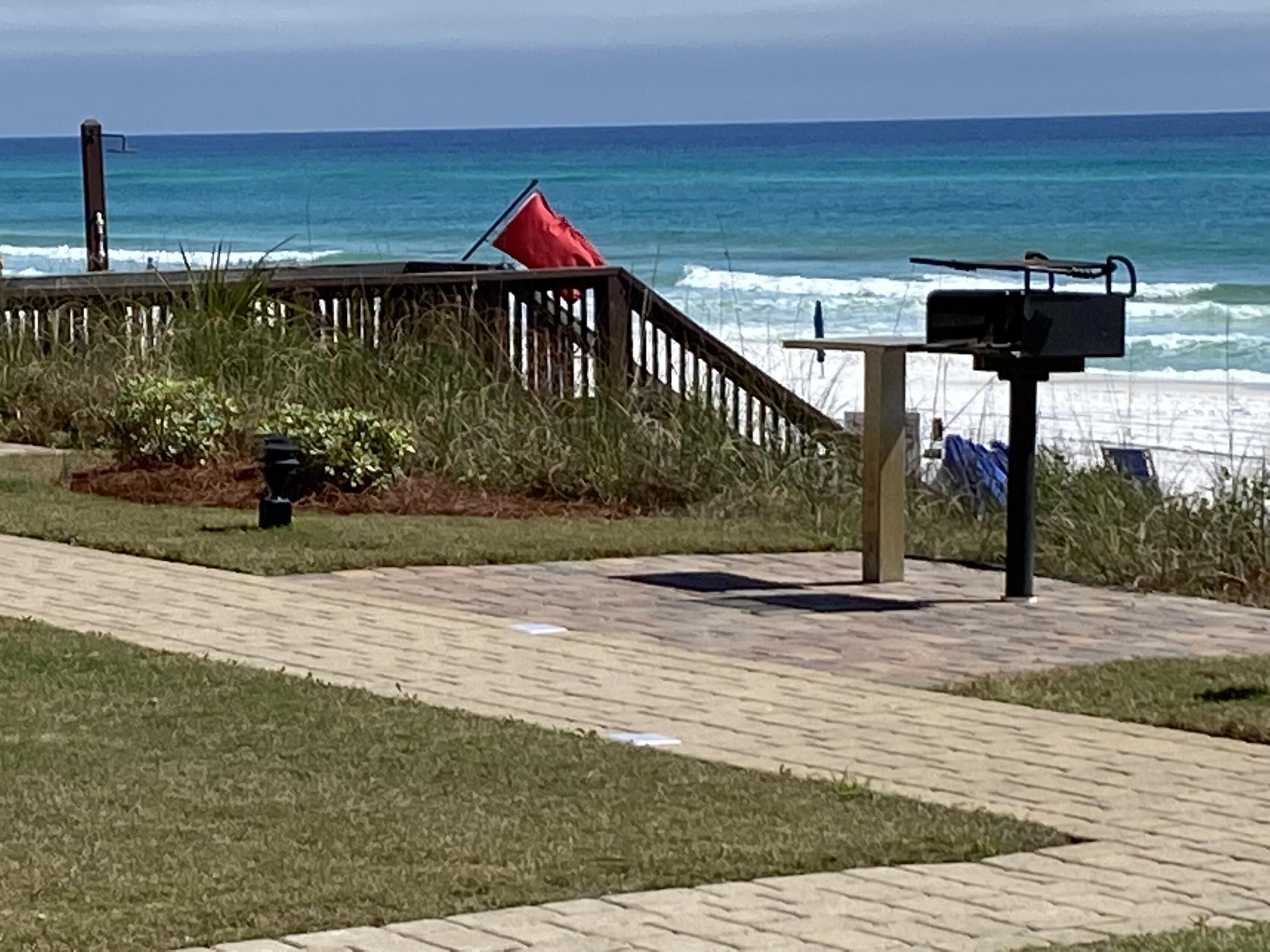 CORAL REEF CLUB - Residential