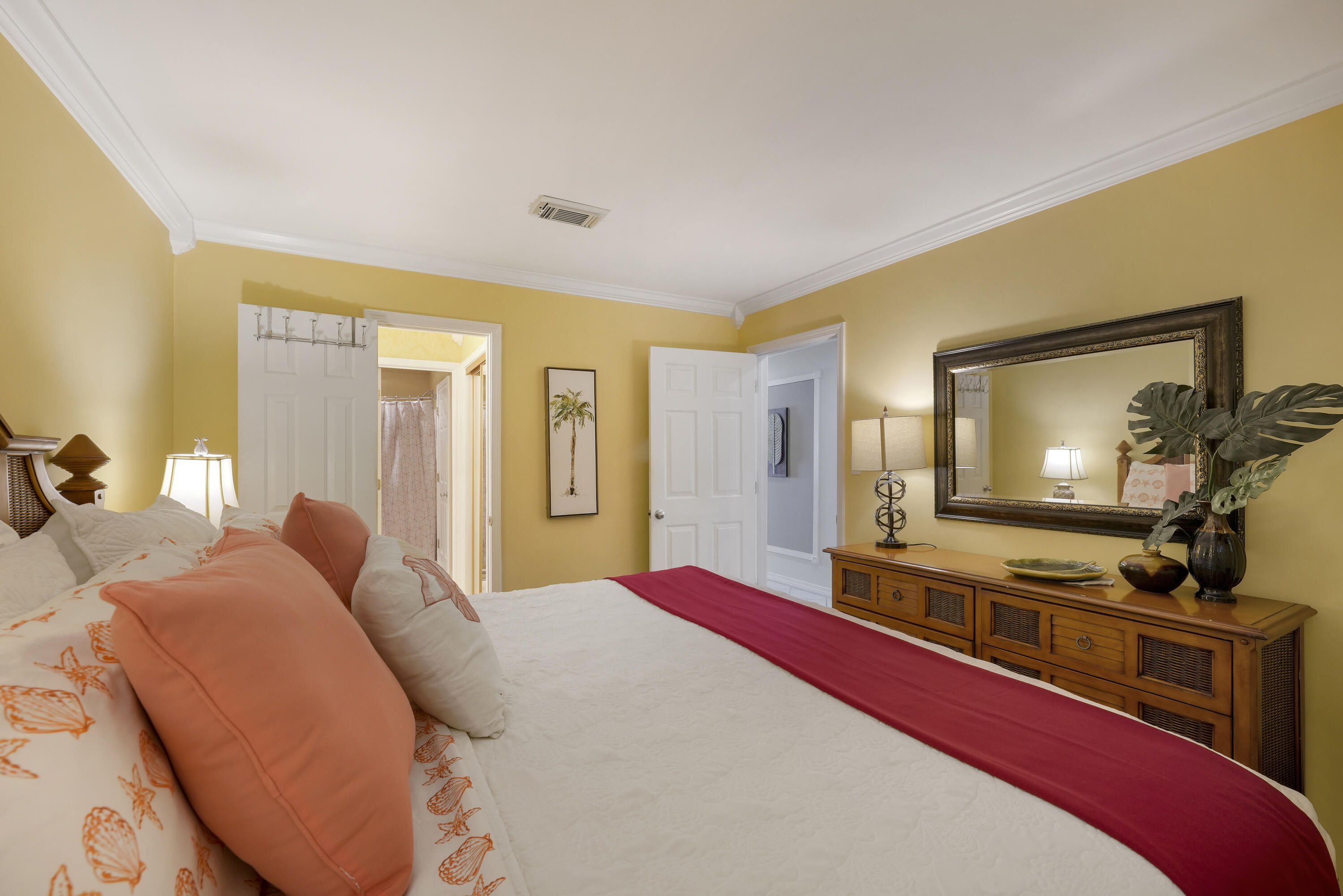 CORAL REEF CLUB - Residential