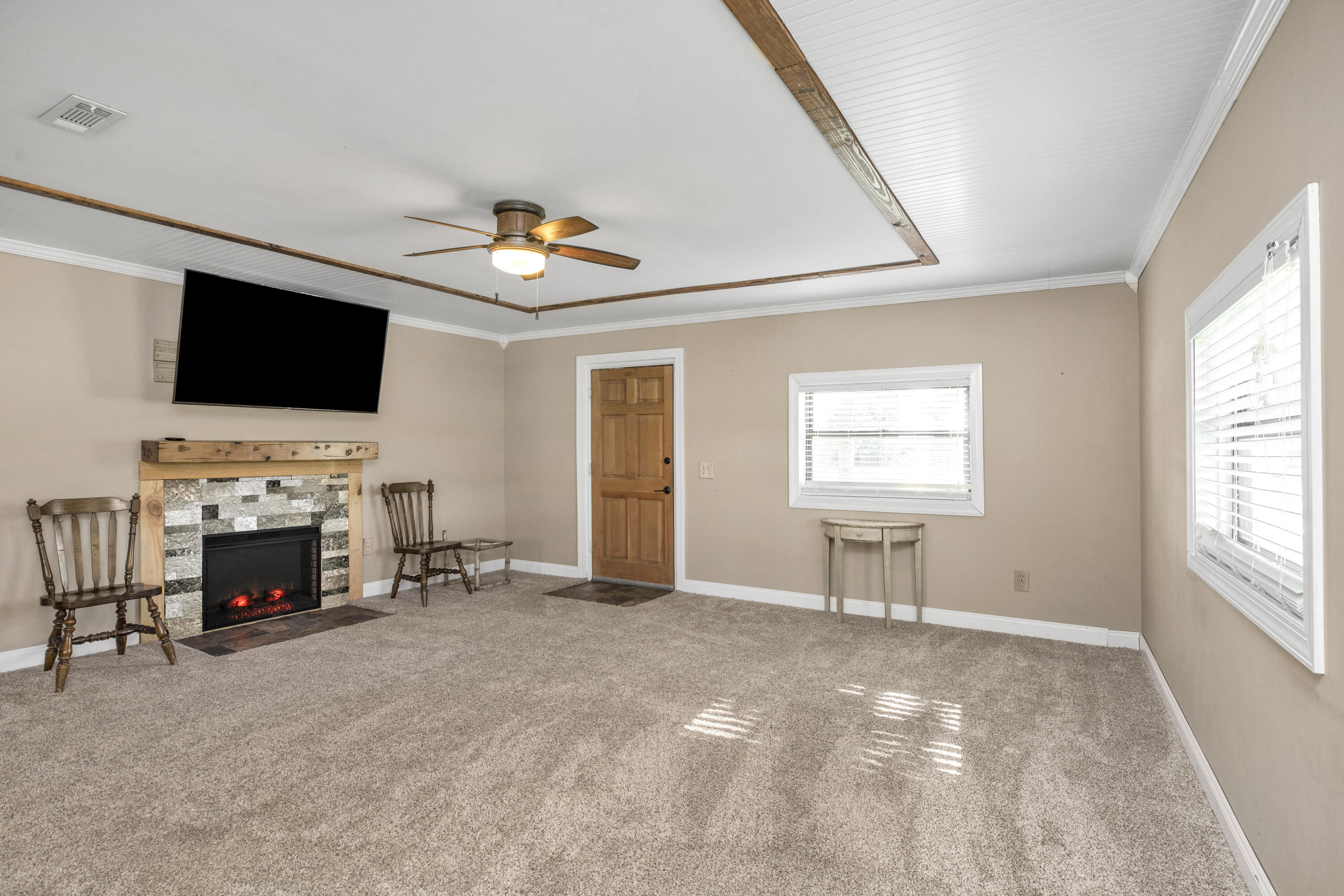 NO RECORDED SUBDIVISION - Residential