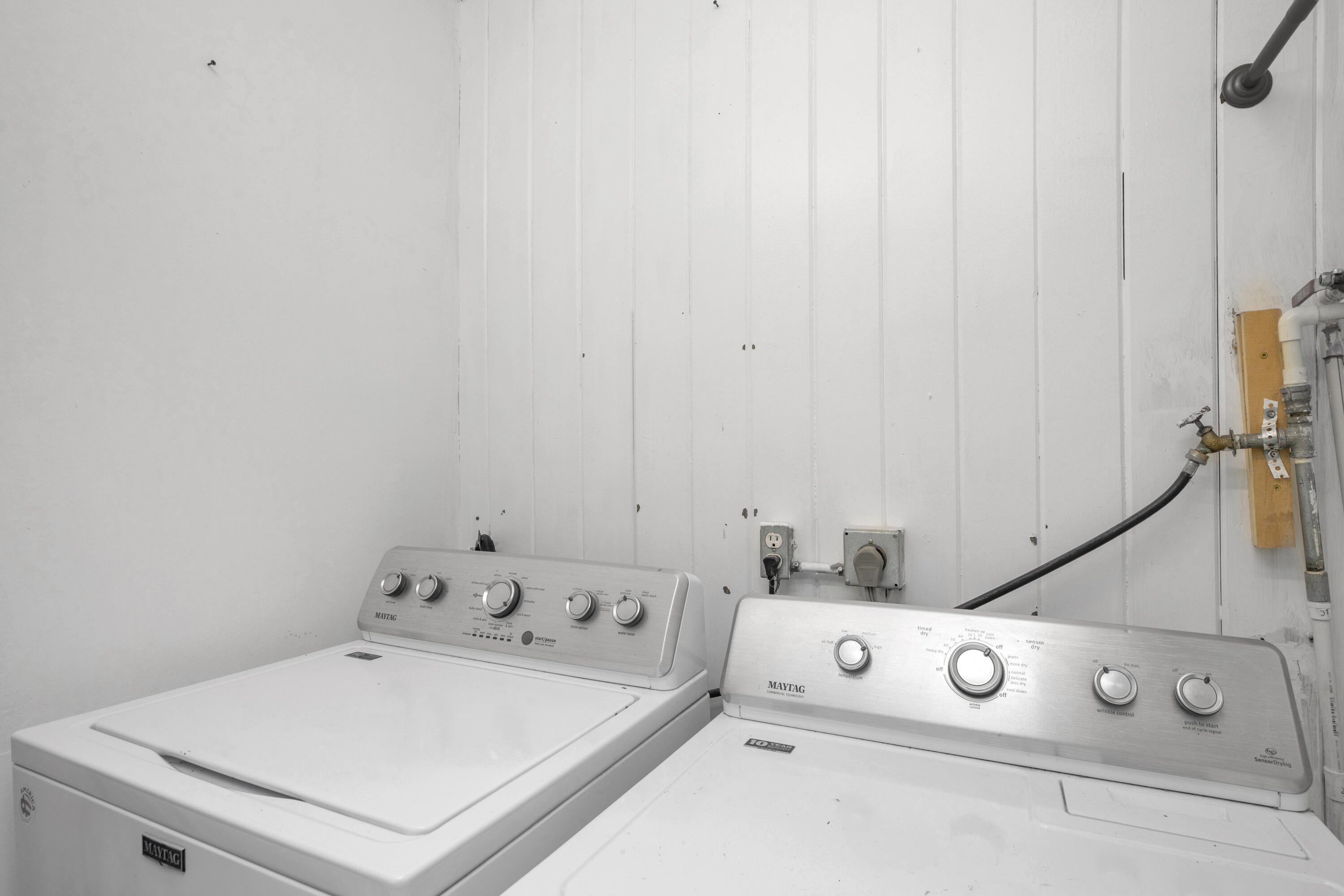 NO RECORDED SUBDIVISION - Residential