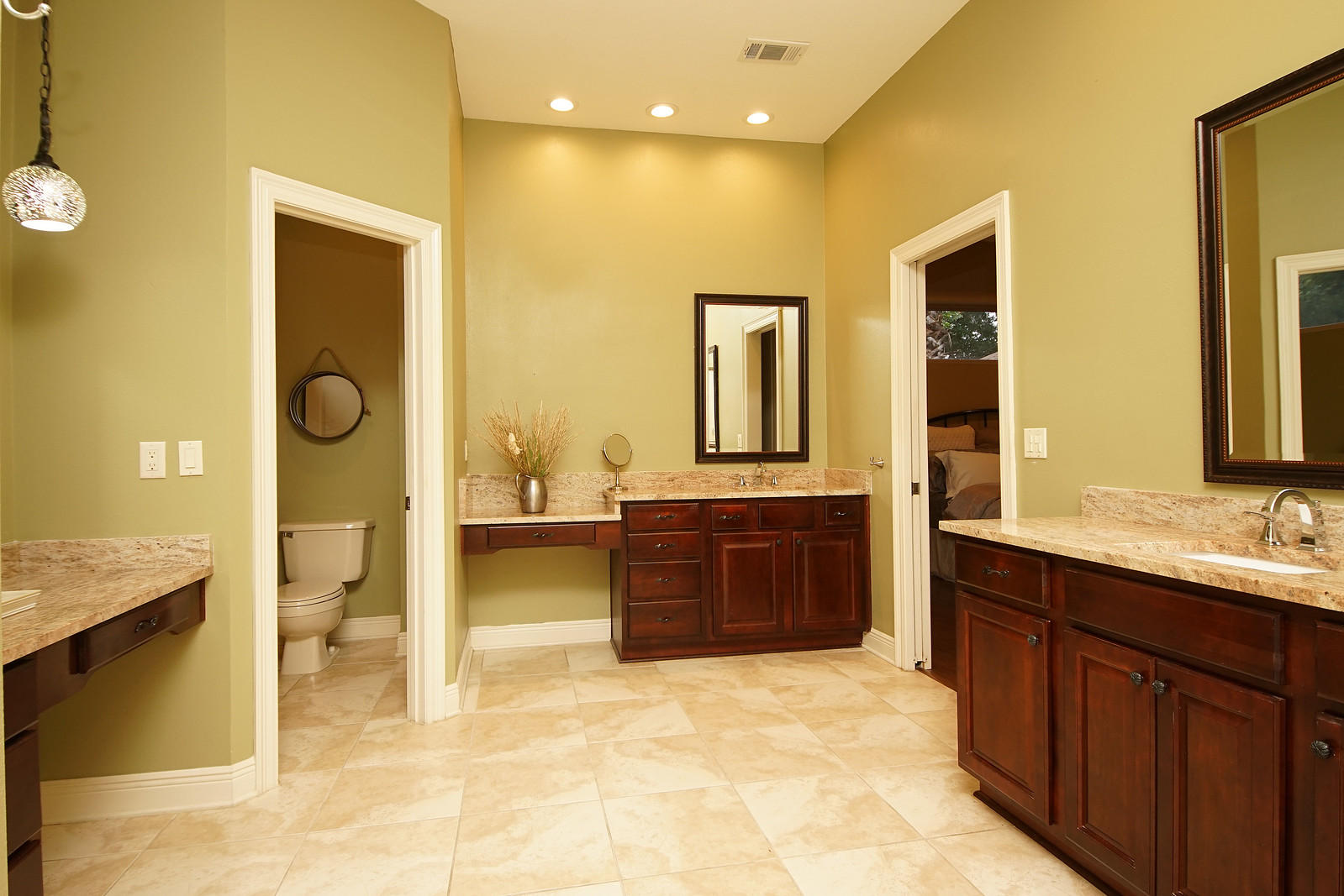 CHARDONNAY ESTATES - Residential