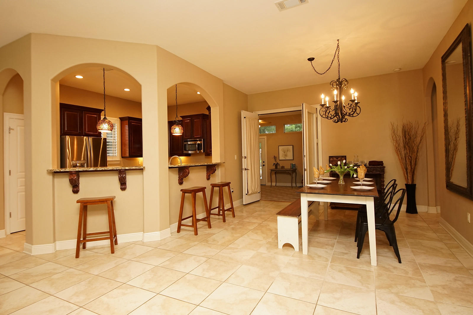 CHARDONNAY ESTATES - Residential