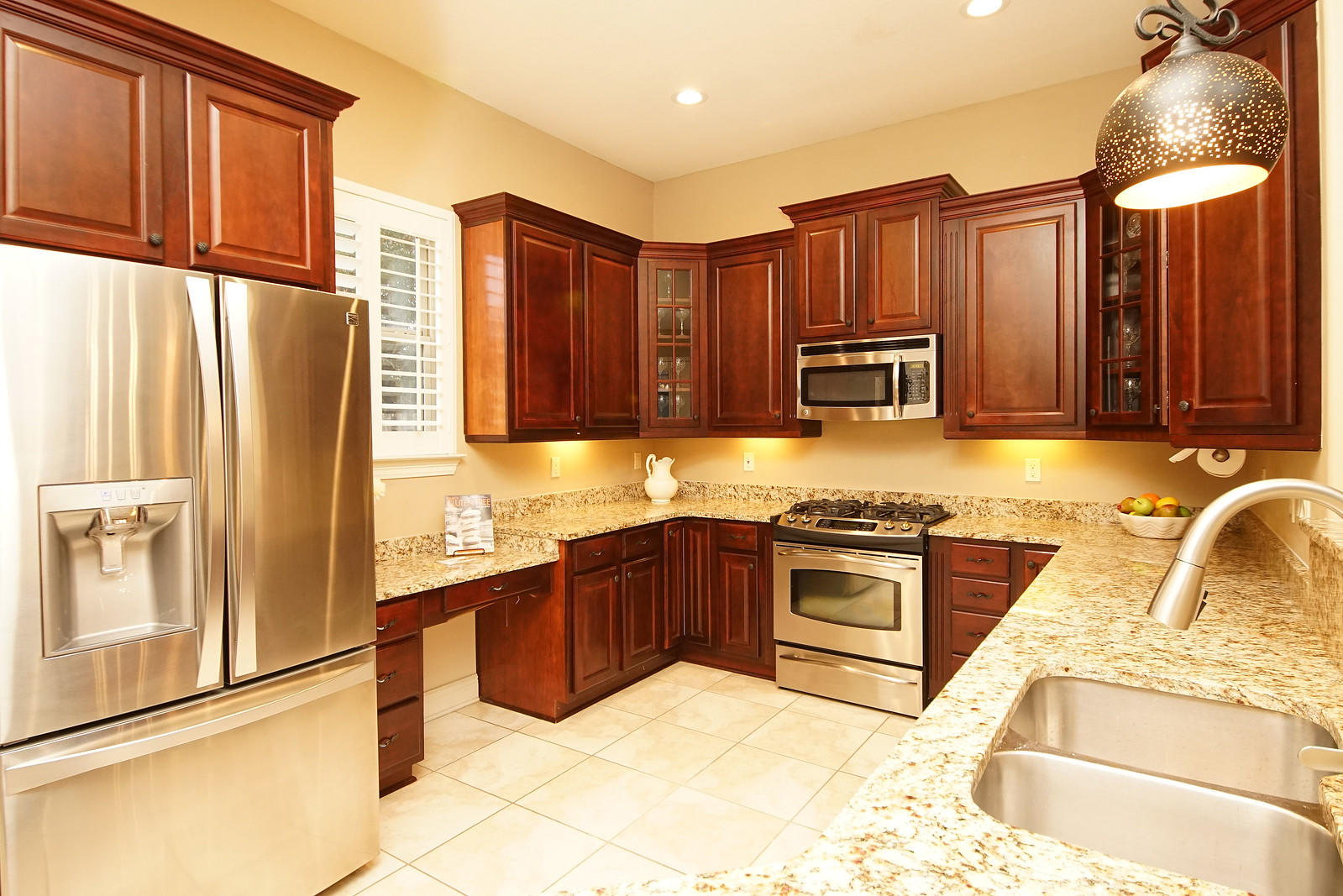 CHARDONNAY ESTATES - Residential