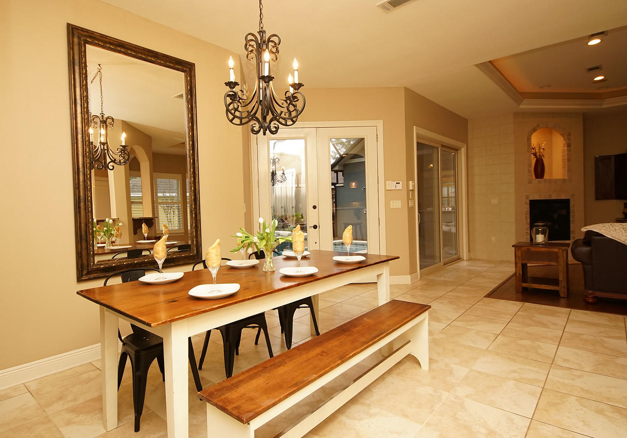 CHARDONNAY ESTATES - Residential