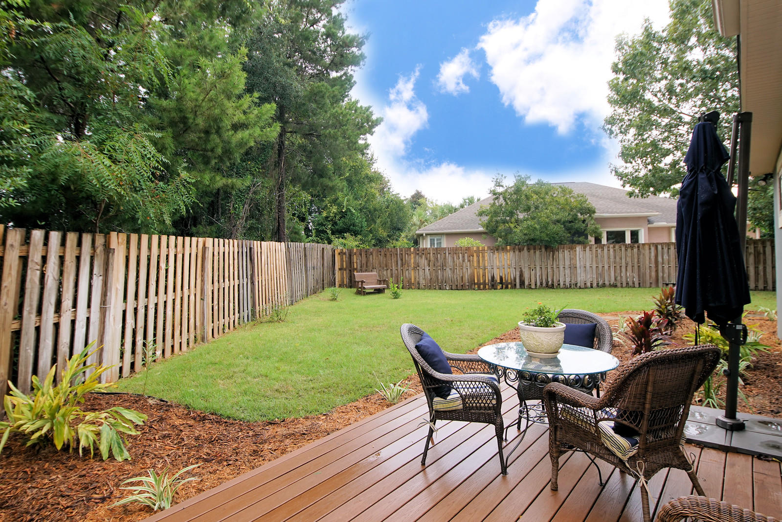 CHARDONNAY ESTATES - Residential