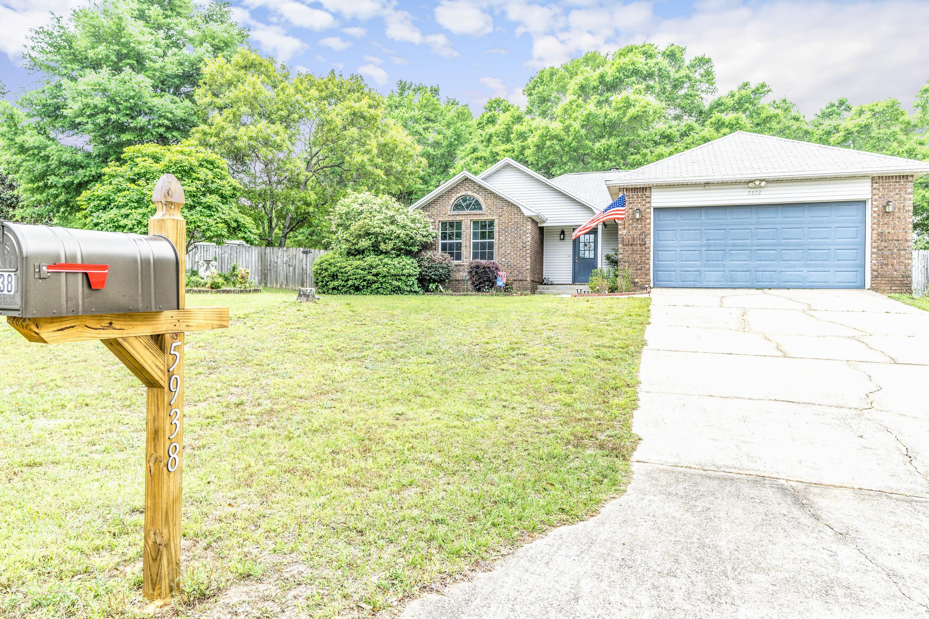 ROLLING HILLS ESTATES - Residential