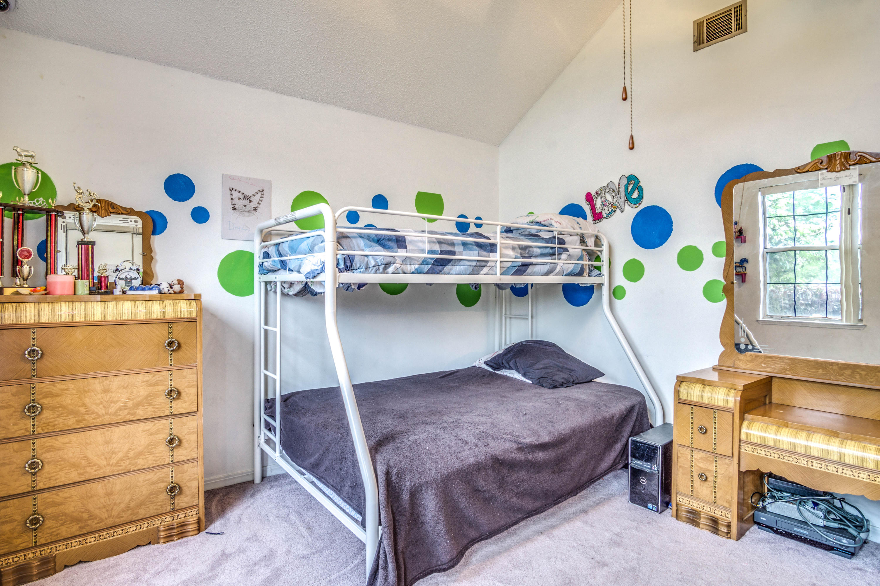 ROLLING HILLS ESTATES - Residential