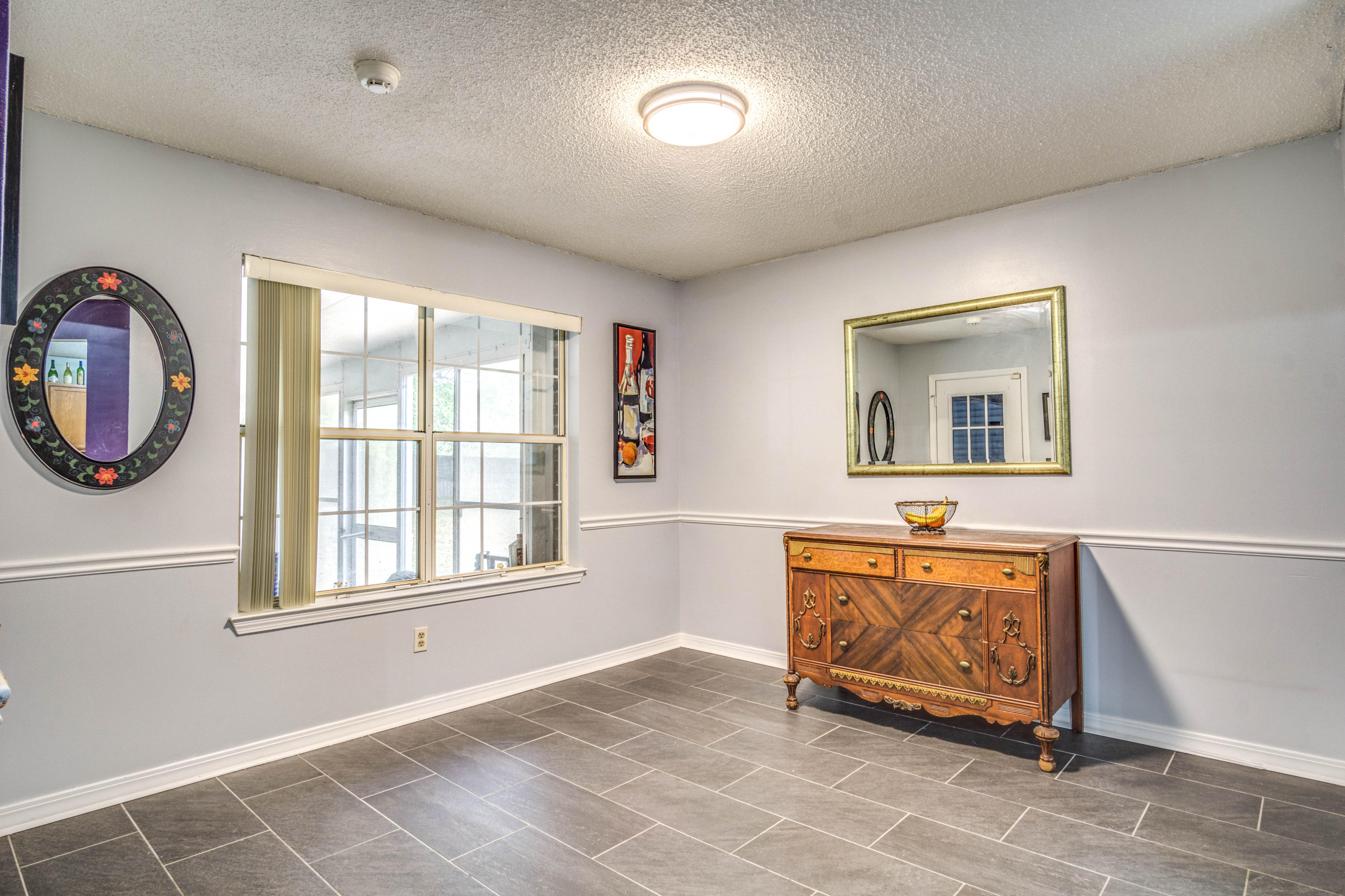 ROLLING HILLS ESTATES - Residential