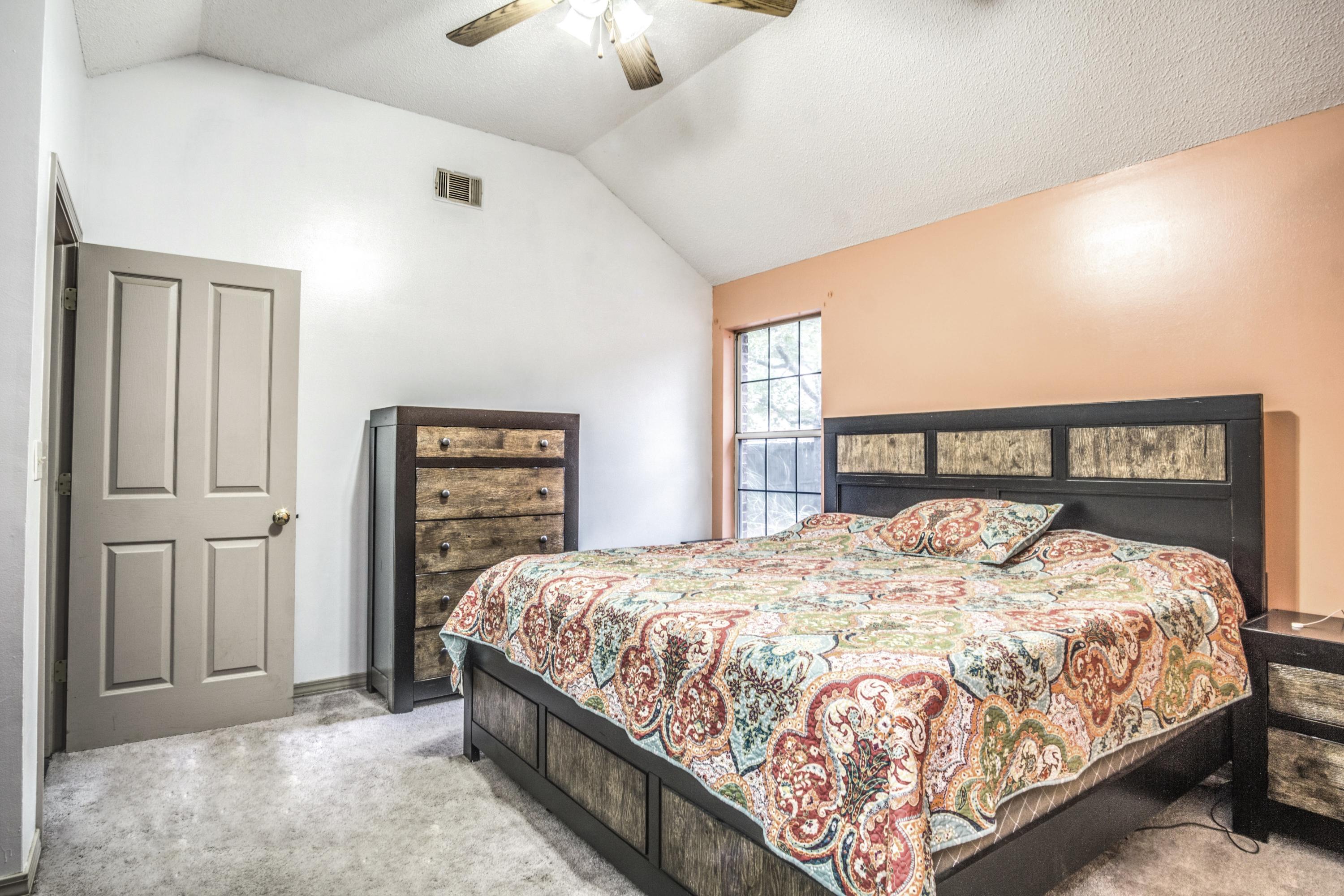 ROLLING HILLS ESTATES - Residential