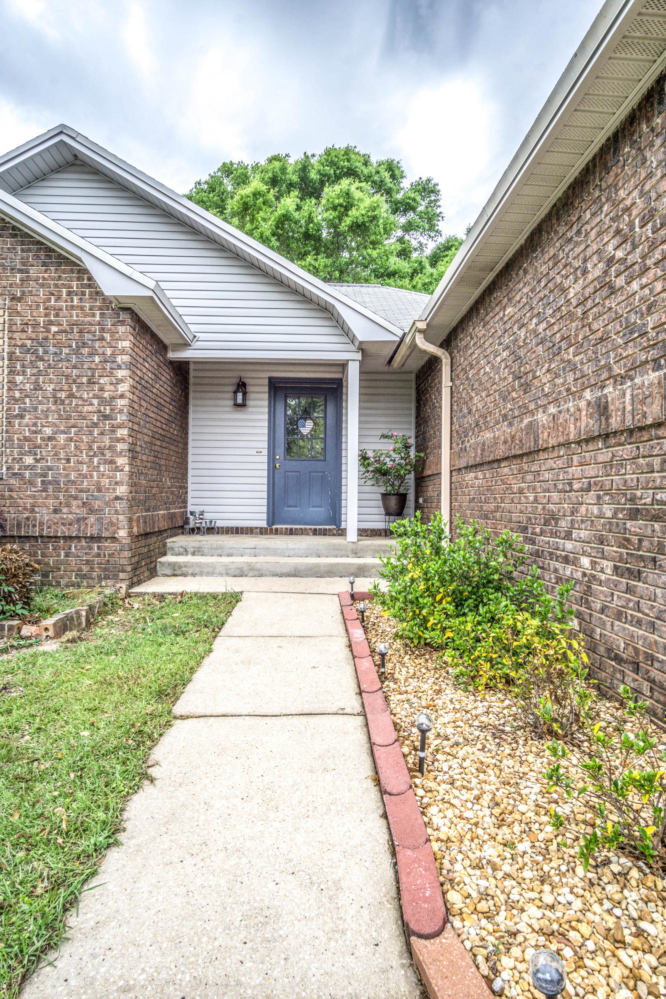 ROLLING HILLS ESTATES - Residential