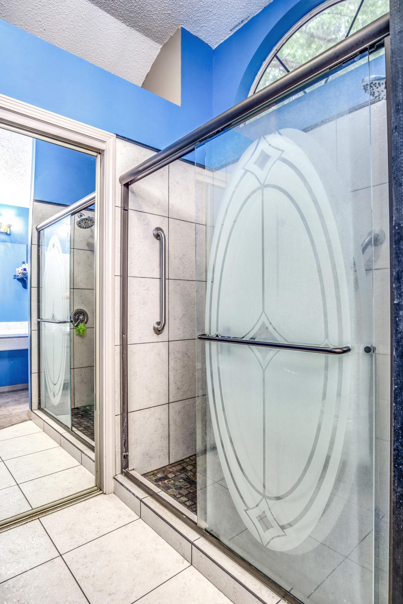 ROLLING HILLS ESTATES - Residential