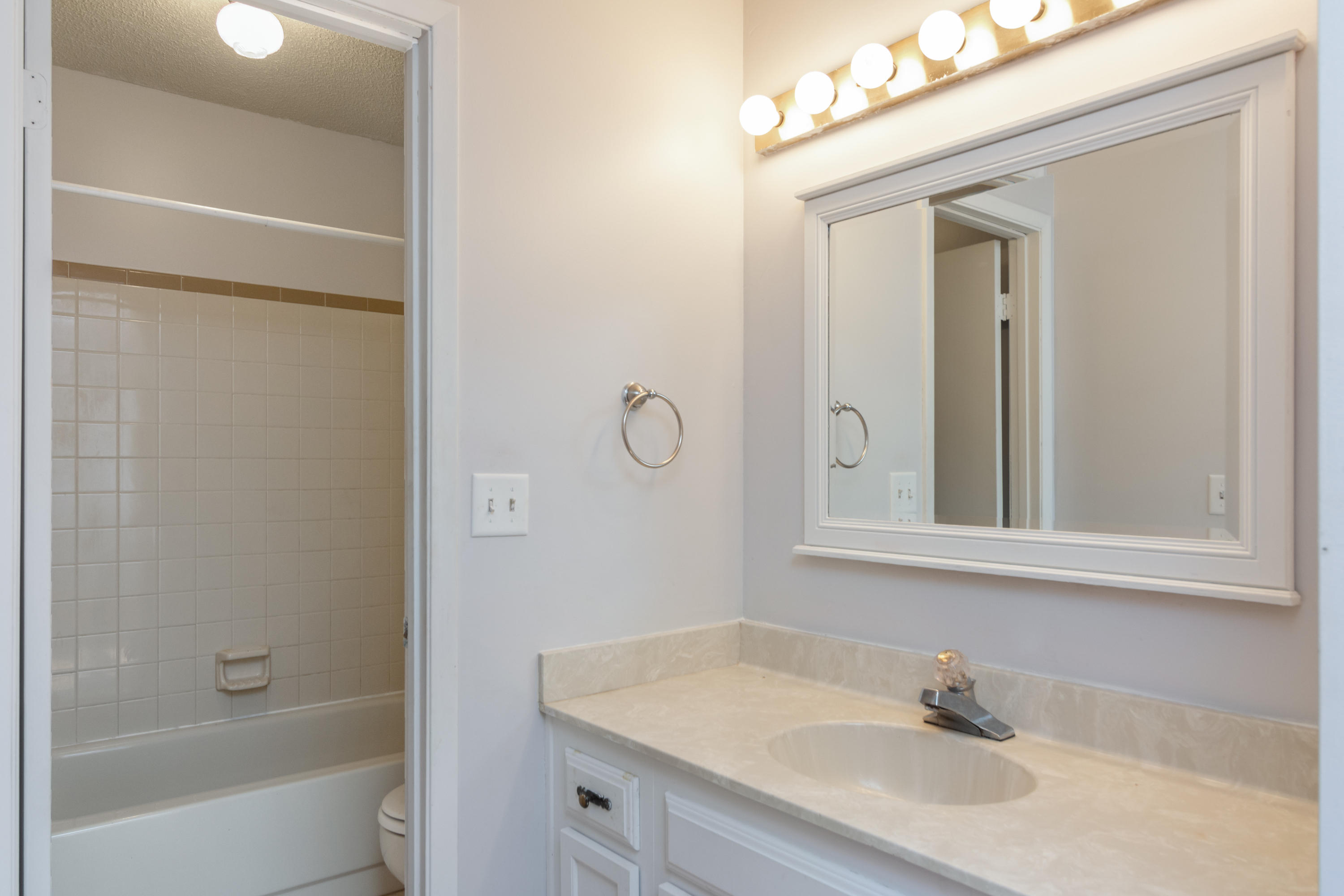 PINEWOOD ESTATES 2 - Residential